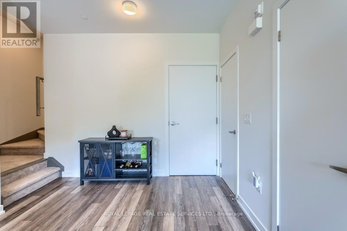 












16 - 3538 COLONIAL DRIVE

,
Mississauga,




Ontario
L5L0C1

