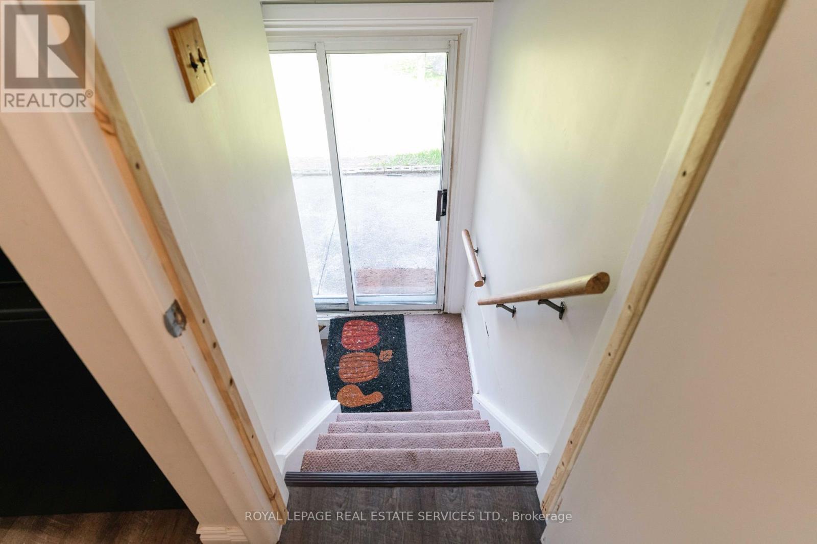












365 SANDHURST DRIVE

,
Oakville,




Ontario
L6L4L1

