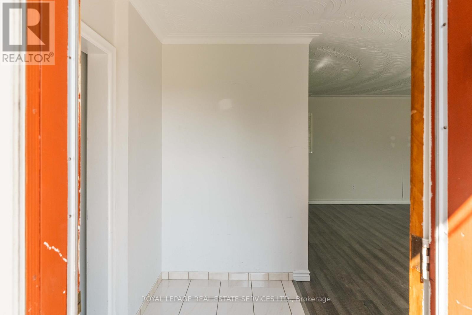 












365 SANDHURST DRIVE

,
Oakville,




Ontario
L6L4L1

