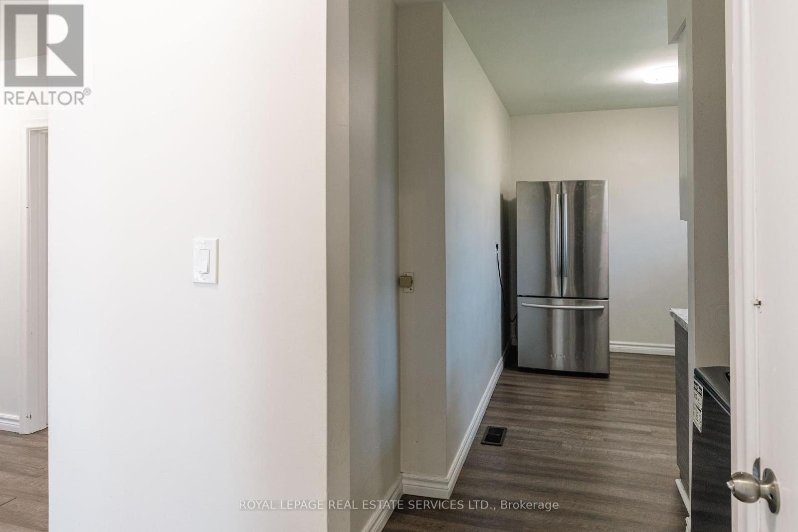 












365 SANDHURST DRIVE

,
Oakville,




Ontario
L6L4L1

