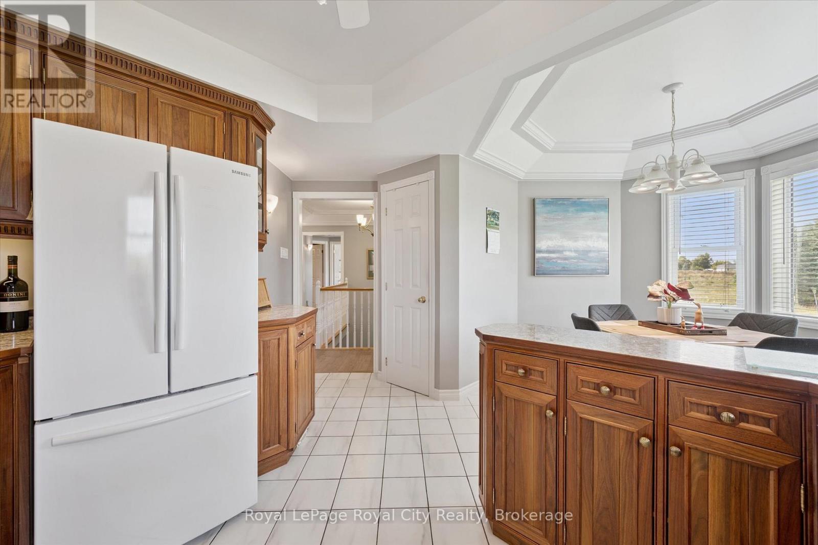 












8411 ERAMOSA/MILTON TOWNLINE

,
Guelph/Eramosa,




Ontario
N0B2K0

