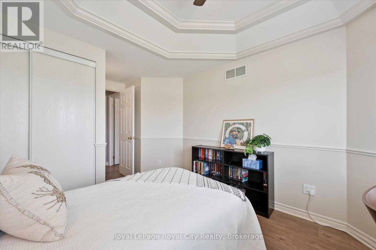 












8411 ERAMOSA/MILTON TOWNLINE

,
Guelph/Eramosa,




Ontario
N0B2K0

