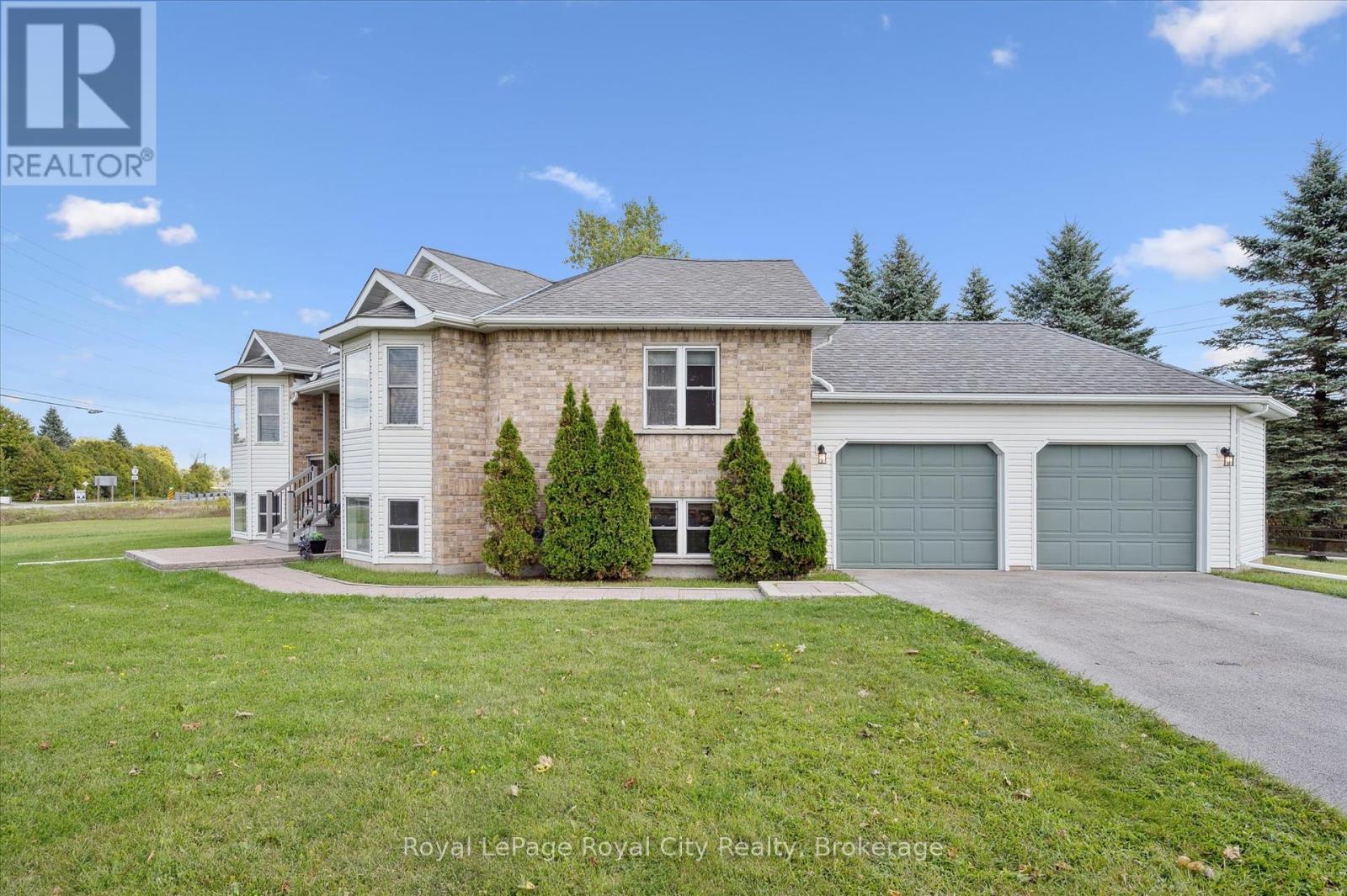 












8411 ERAMOSA/MILTON TOWNLINE

,
Guelph/Eramosa,




Ontario
N0B2K0

