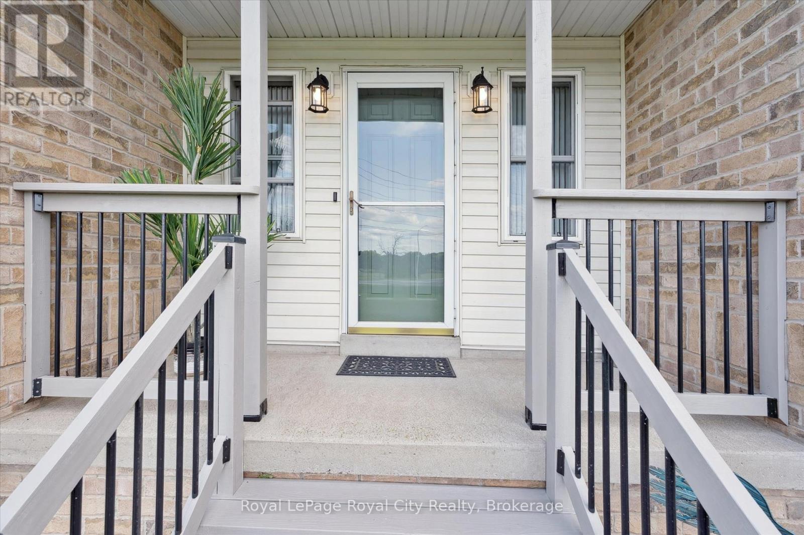 












8411 ERAMOSA/MILTON TOWNLINE

,
Guelph/Eramosa,




Ontario
N0B2K0

