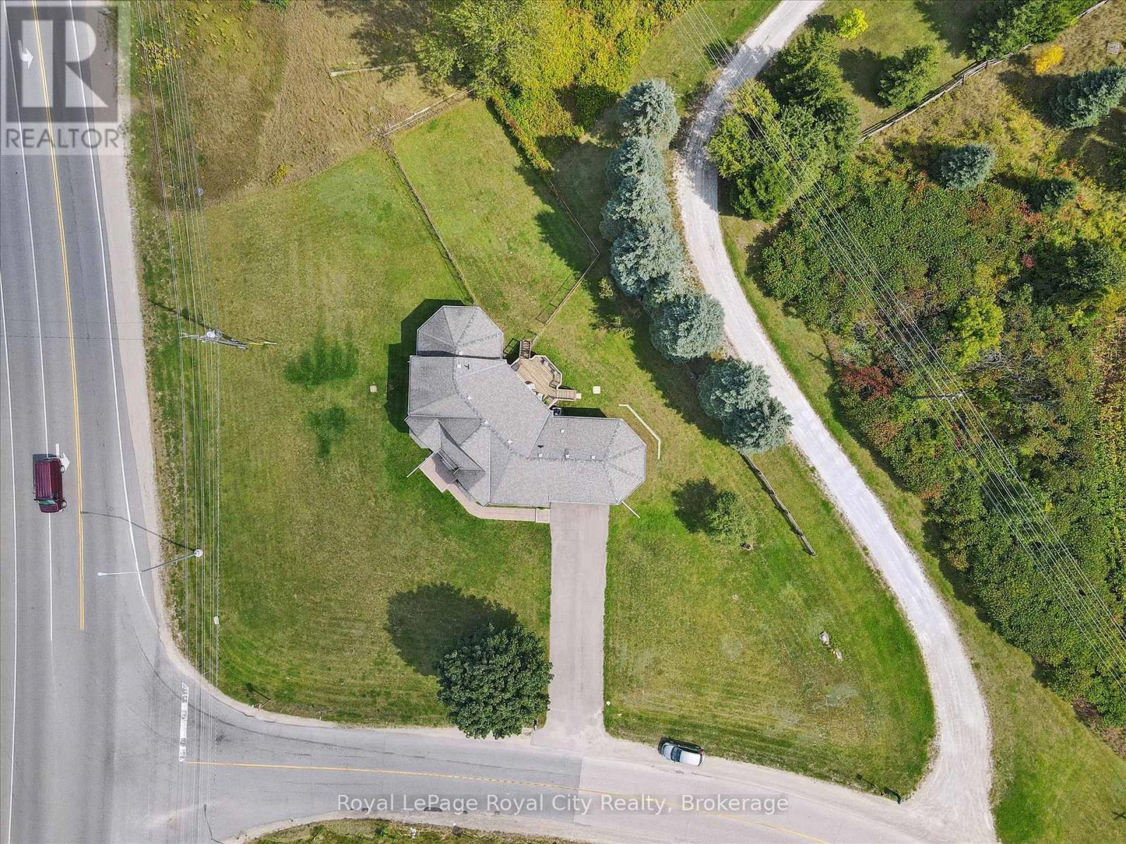 












8411 ERAMOSA/MILTON TOWNLINE

,
Guelph/Eramosa,




Ontario
N0B2K0

