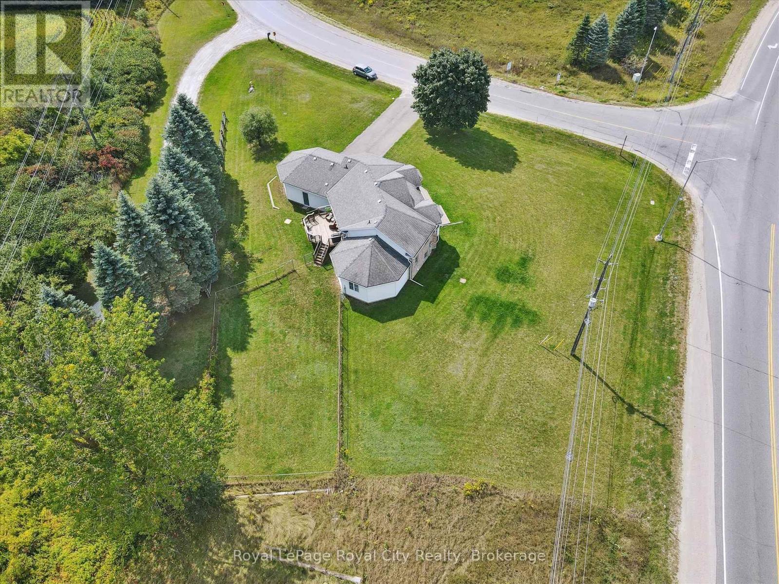 












8411 ERAMOSA/MILTON TOWNLINE

,
Guelph/Eramosa,




Ontario
N0B2K0

