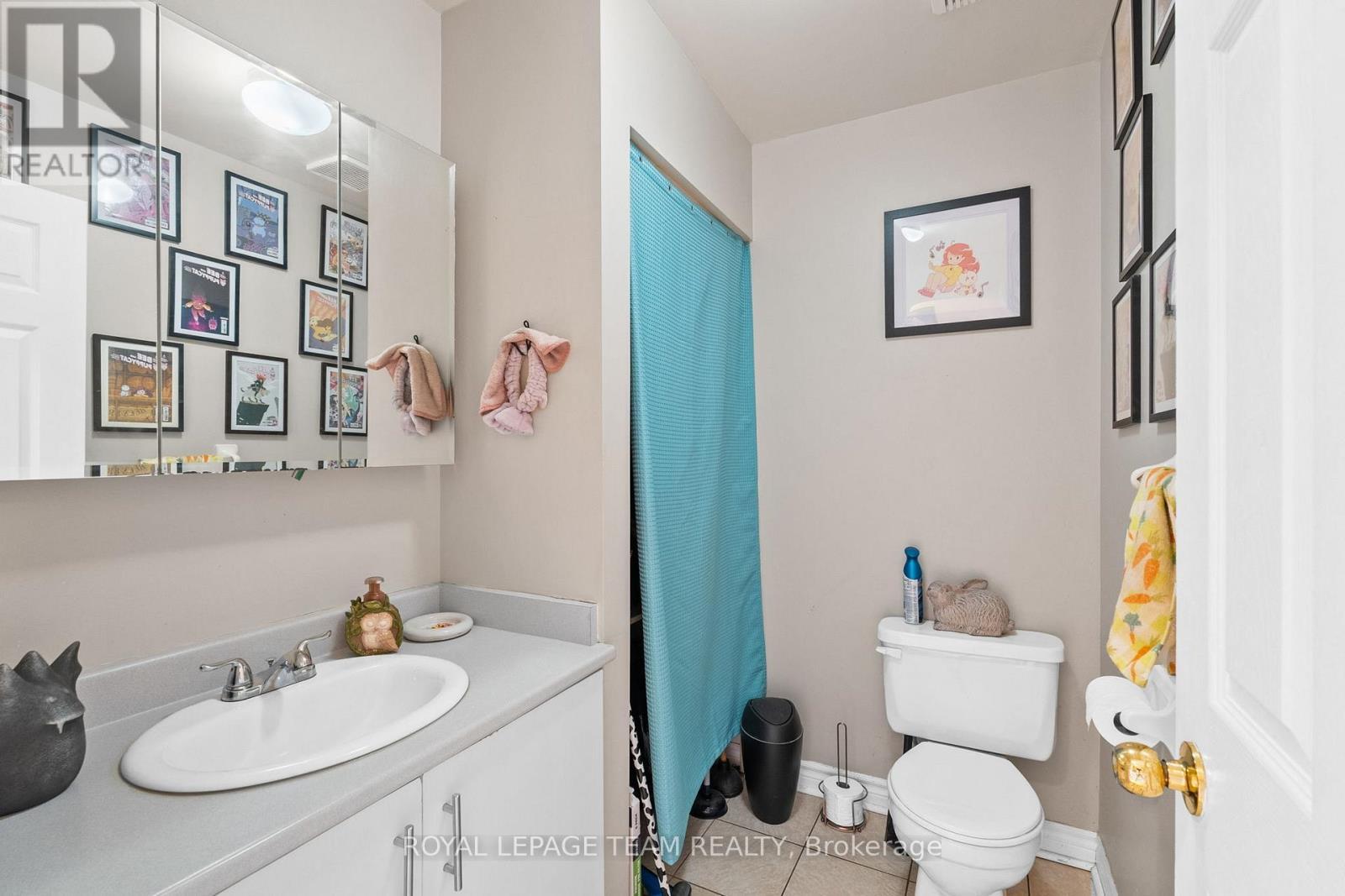 












1991 BANFF AVENUE

,
Ottawa,




Ontario
K1V7X6

