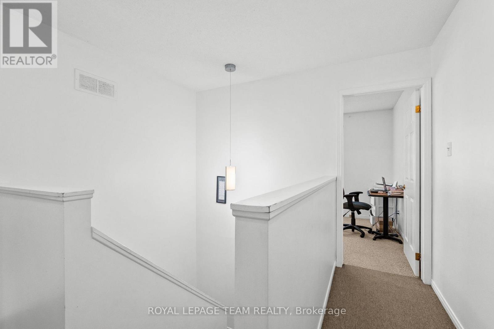 












1991 BANFF AVENUE

,
Ottawa,




Ontario
K1V7X6

