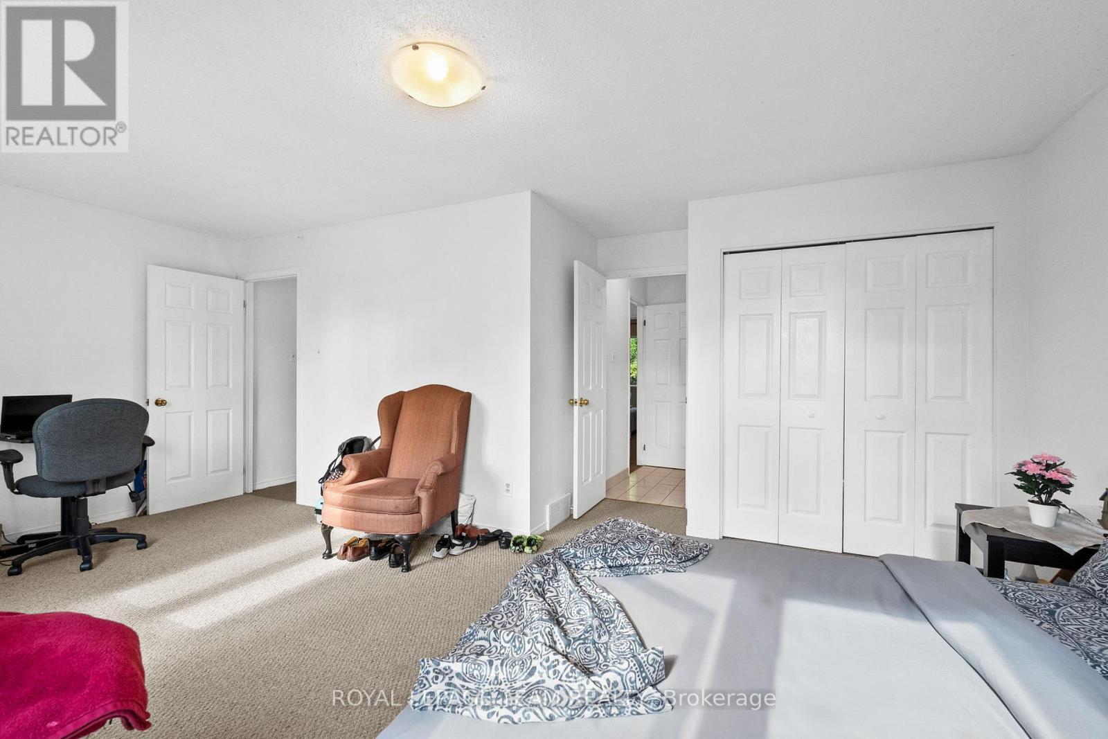 












1991 BANFF AVENUE

,
Ottawa,




Ontario
K1V7X6

