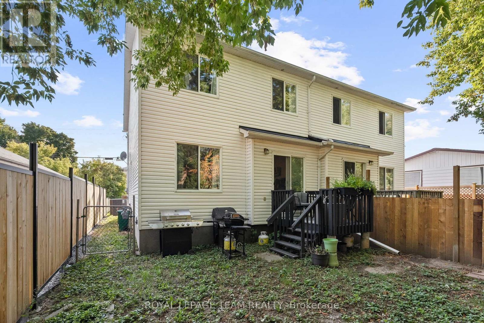 












1991 BANFF AVENUE

,
Ottawa,




Ontario
K1V7X6

