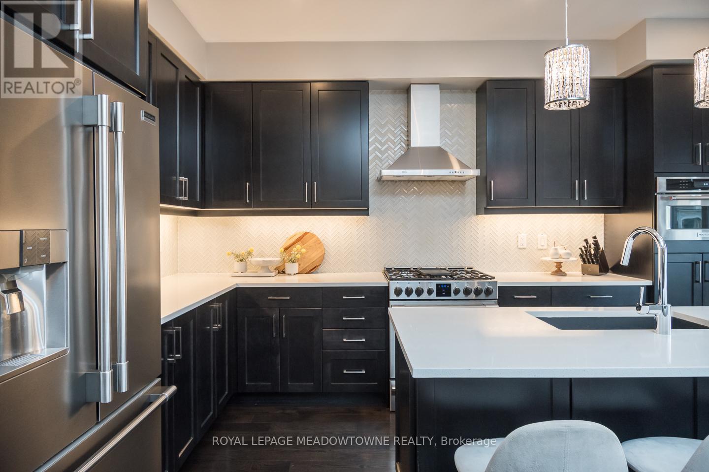 












390 RAMSEY PLACE

,
Milton,




Ontario
L9E1N3

