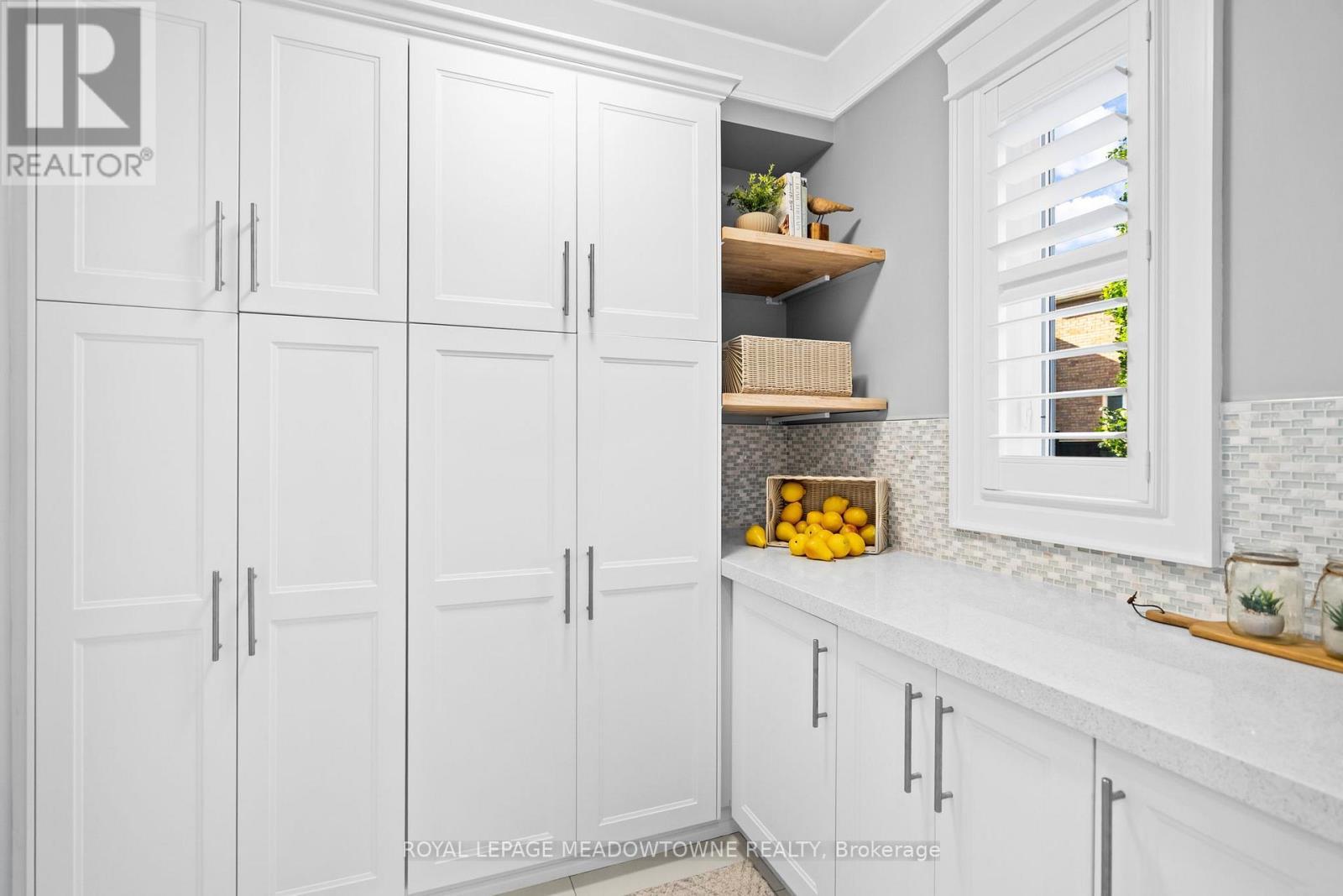 












729 WETTLAUFER TERRACE

,
Milton,




Ontario
L9T8M8

