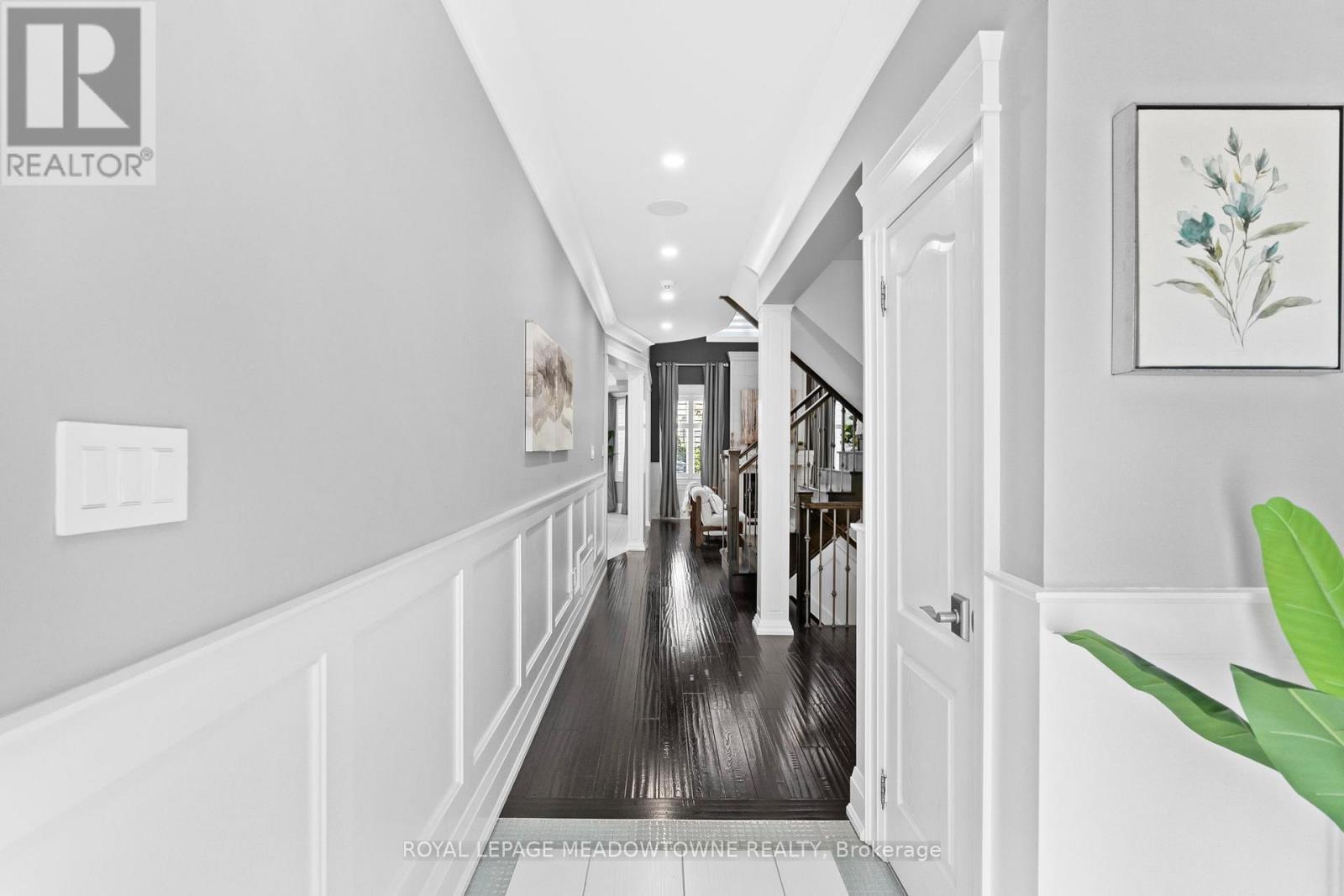












729 WETTLAUFER TERRACE

,
Milton,




Ontario
L9T8M8

