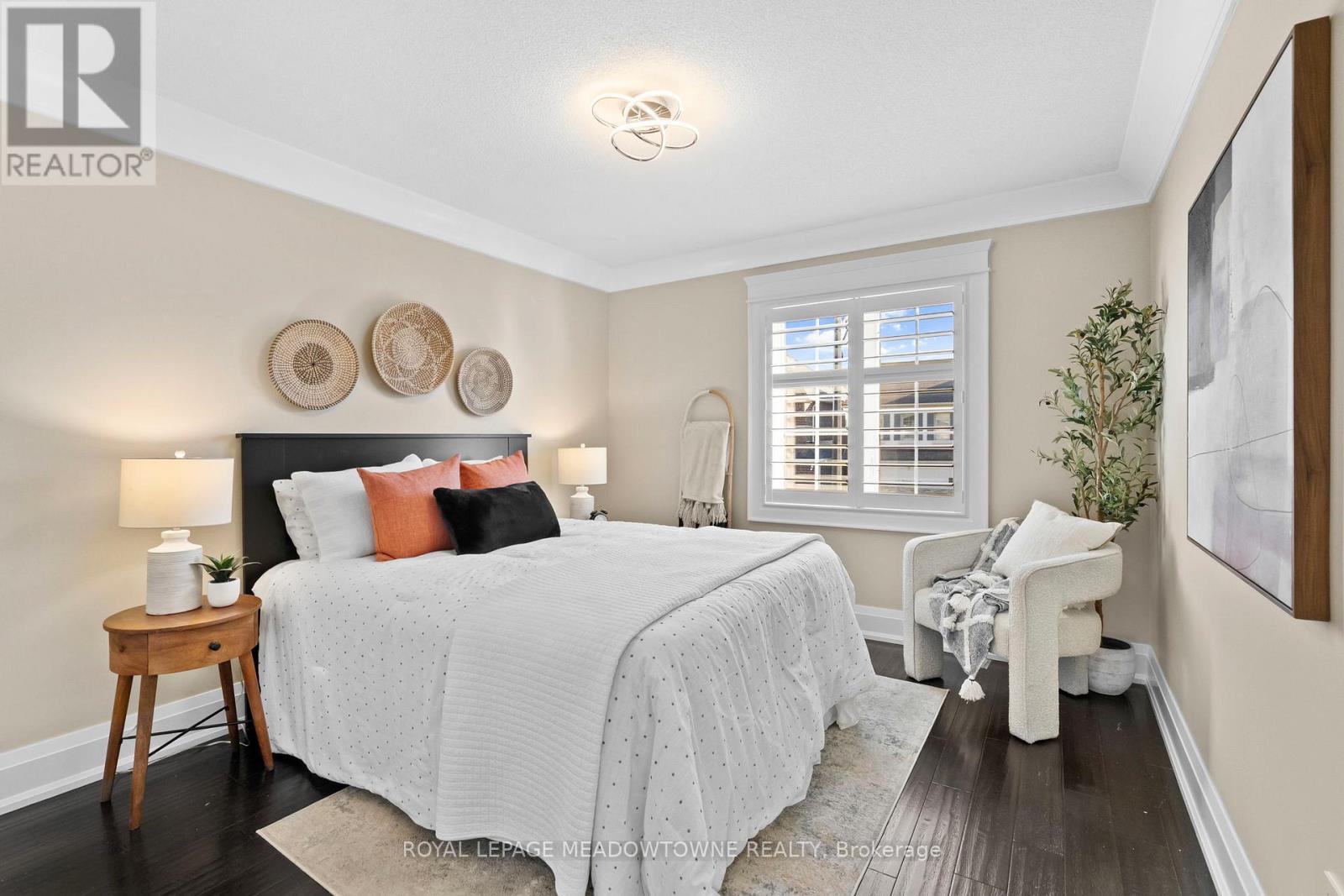 












729 WETTLAUFER TERRACE

,
Milton,




Ontario
L9T8M8


