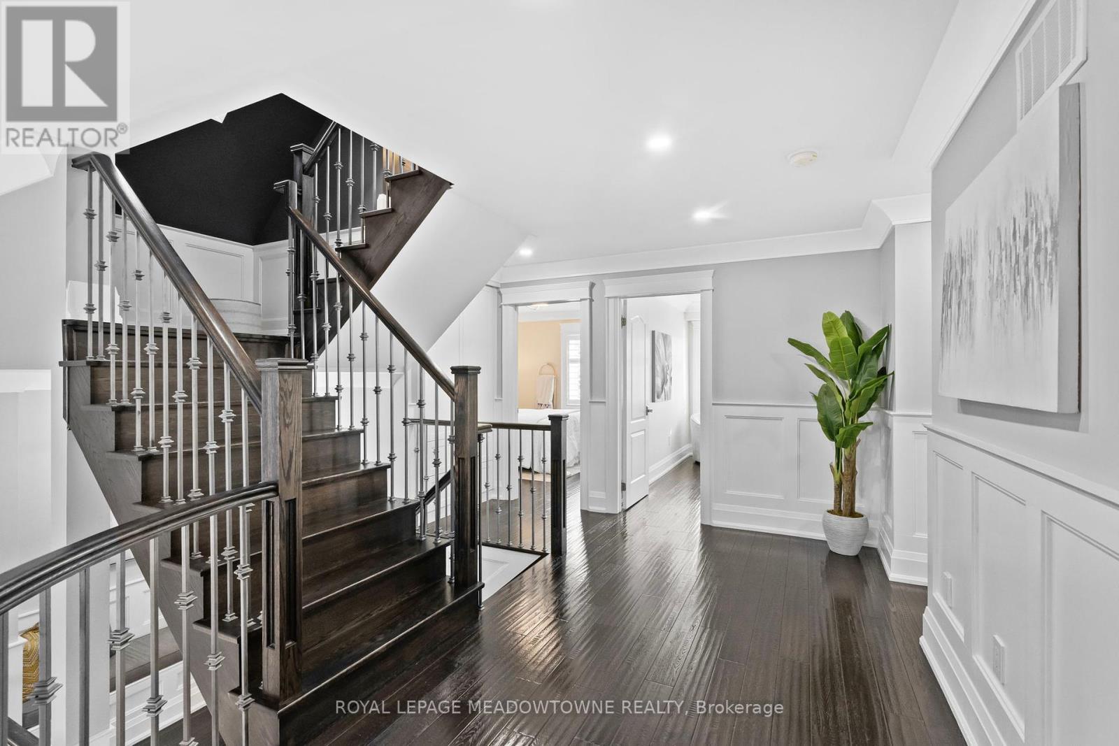 












729 WETTLAUFER TERRACE

,
Milton,




Ontario
L9T8M8

