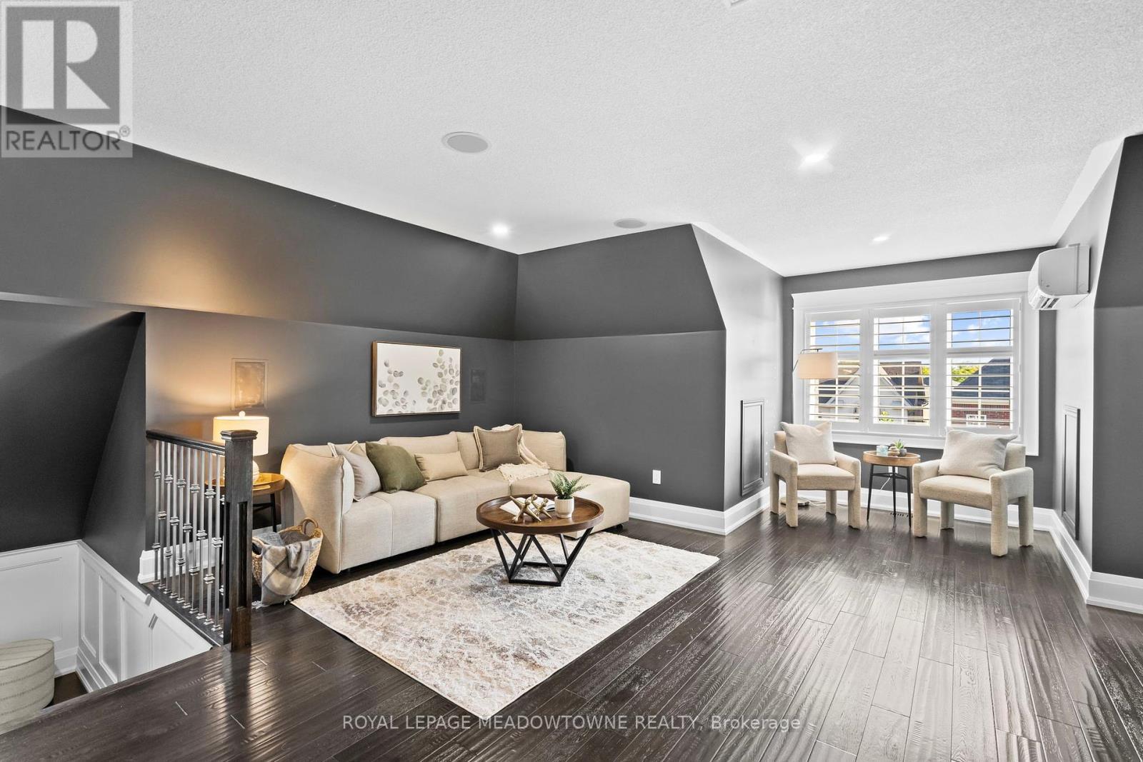 












729 WETTLAUFER TERRACE

,
Milton,




Ontario
L9T8M8

