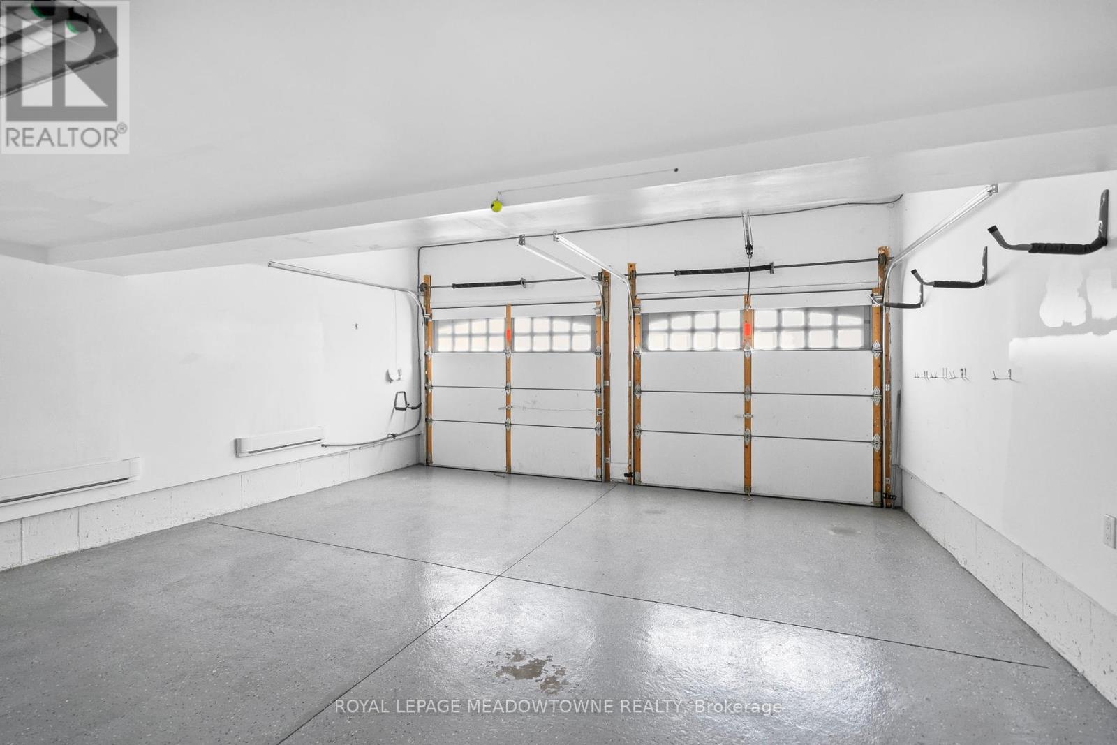 












729 WETTLAUFER TERRACE

,
Milton,




Ontario
L9T8M8

