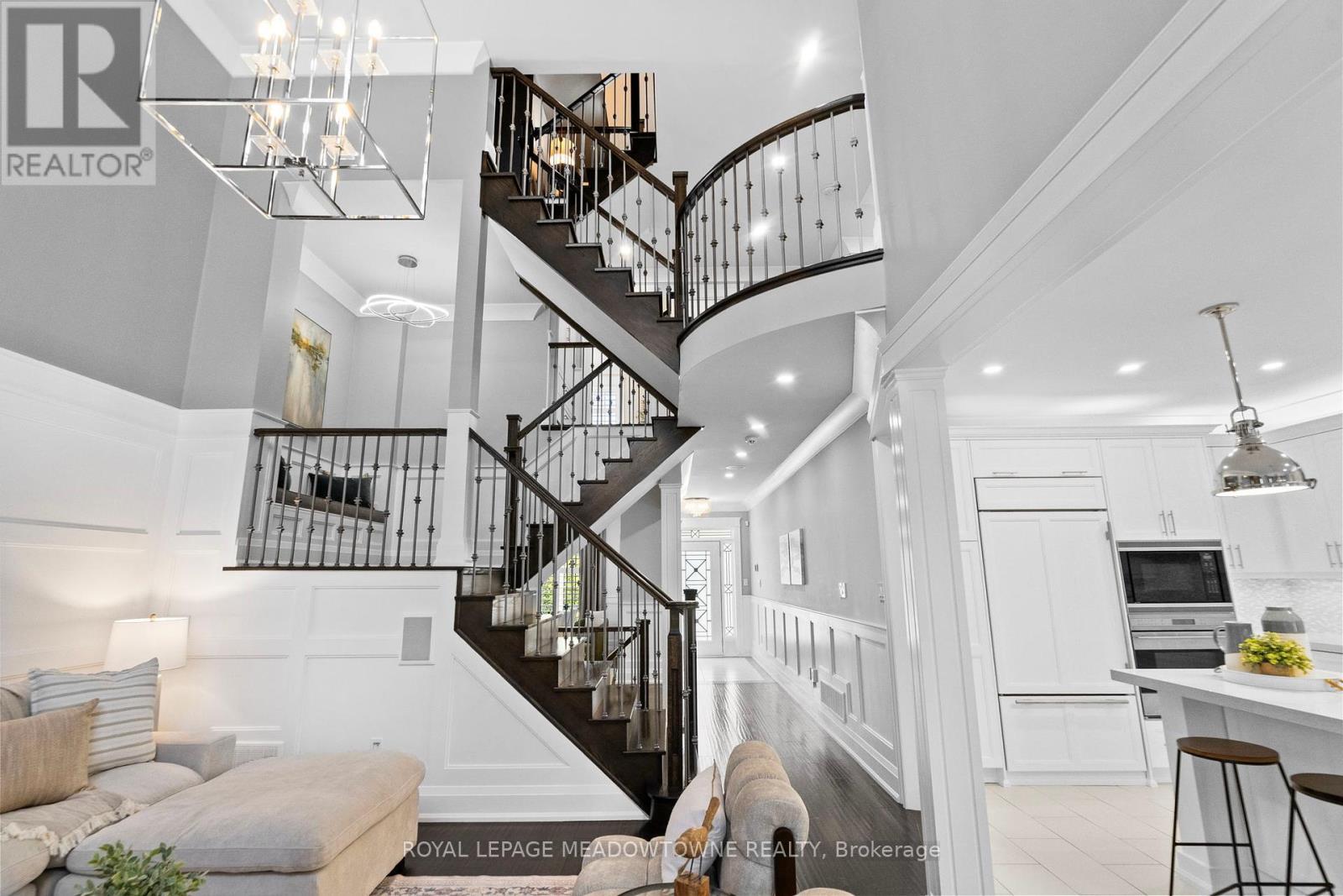 












729 WETTLAUFER TERRACE

,
Milton,




Ontario
L9T8M8

