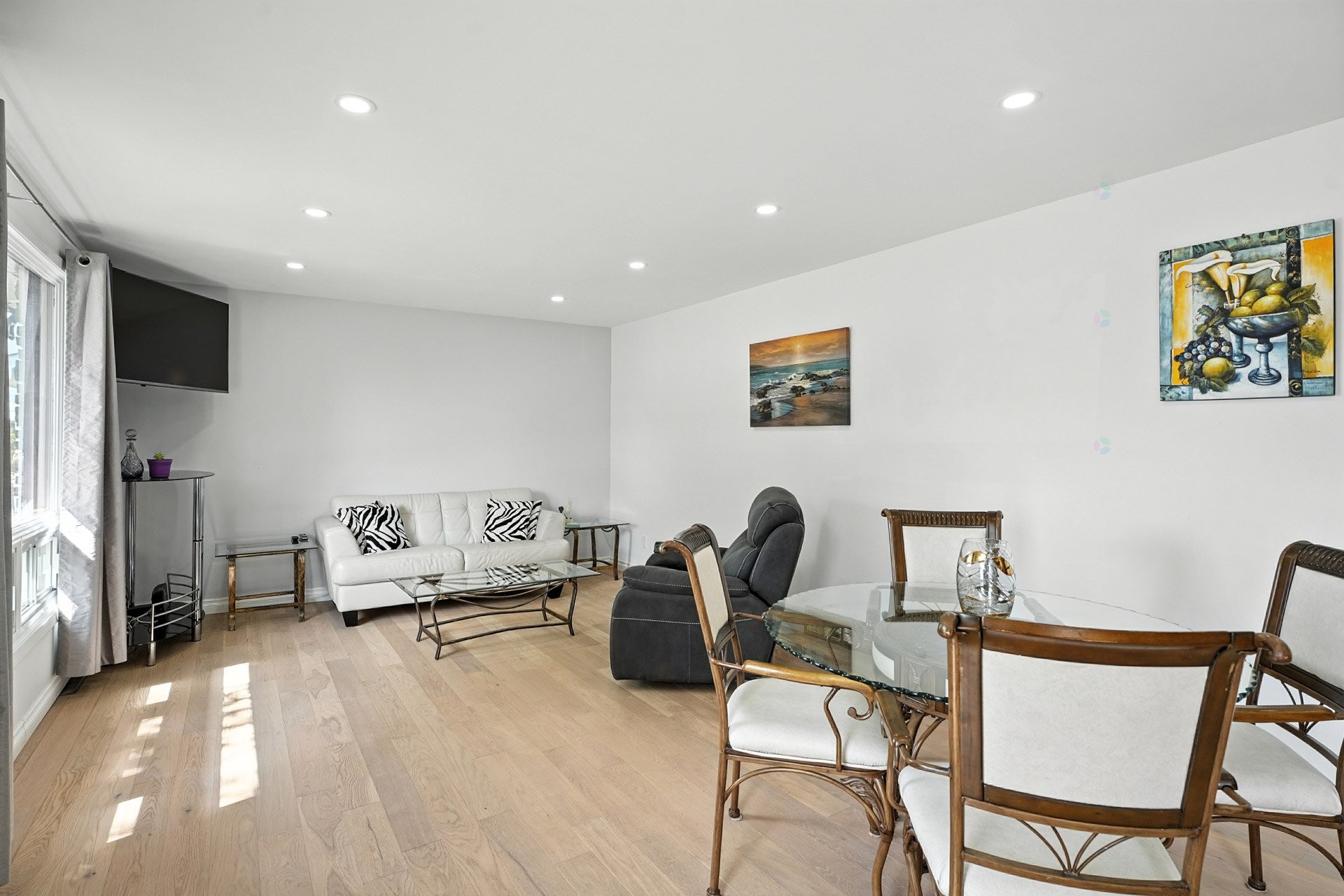 









400


Rue Murphy

,
Gatineau (Gatineau),




QC
J8P2X6

