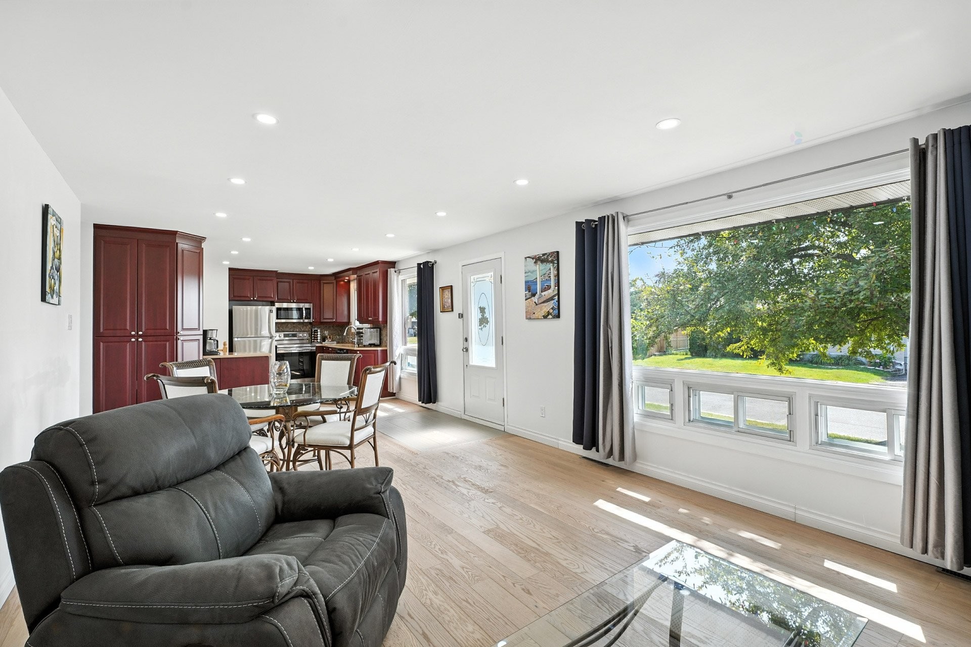 









400


Rue Murphy

,
Gatineau (Gatineau),




QC
J8P2X6

