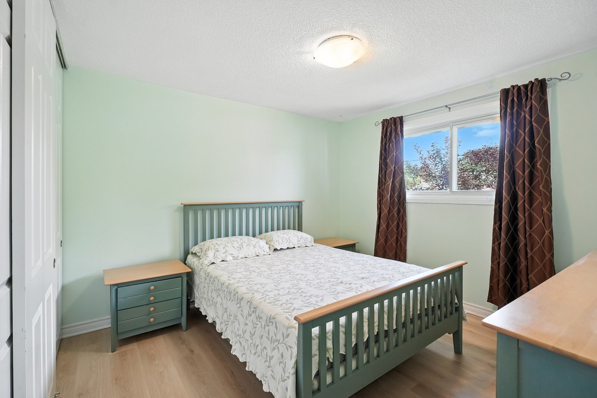 









400


Rue Murphy

,
Gatineau (Gatineau),




QC
J8P2X6

