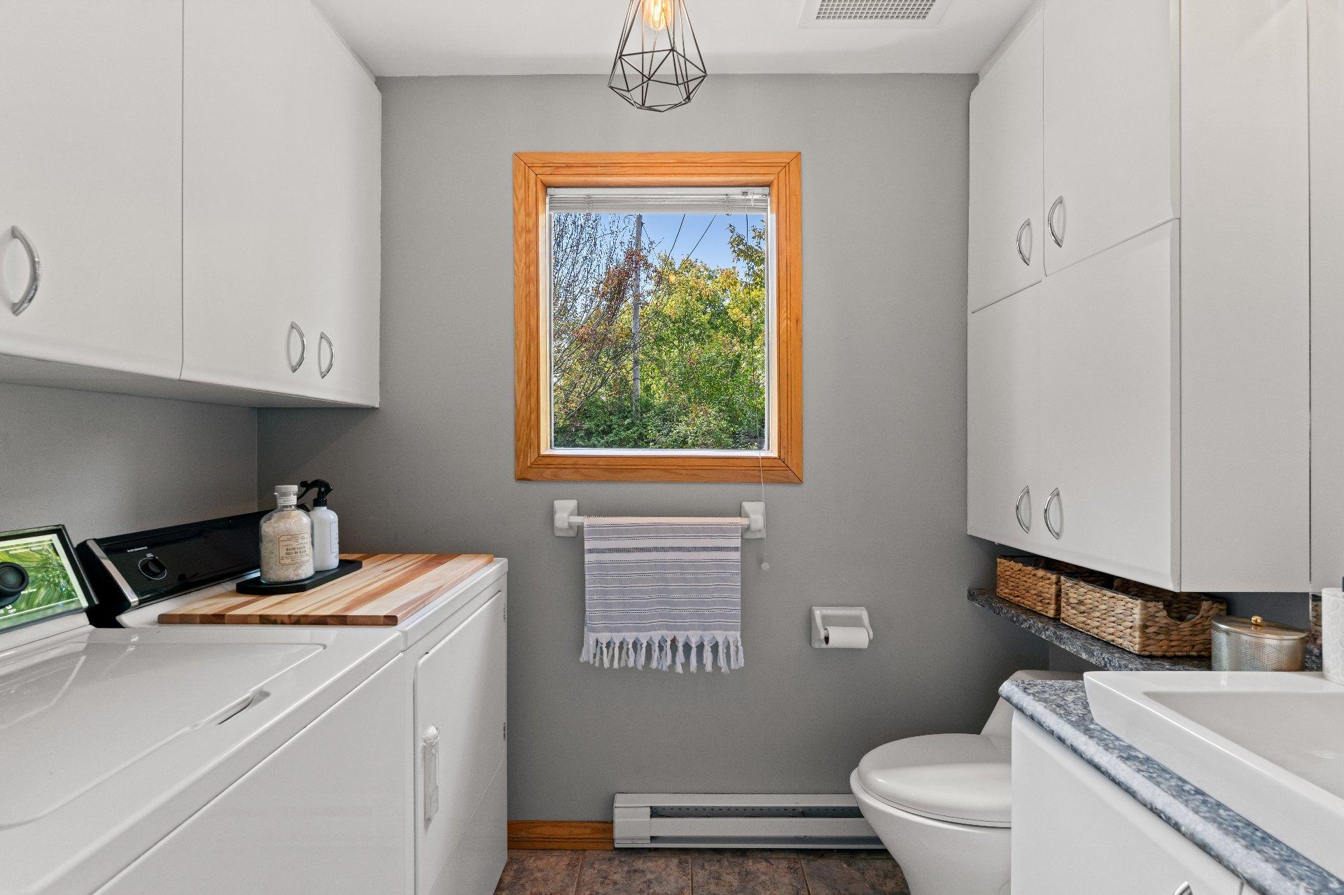 









1335


Rue Maurice-Duplessis

,
Sherbrooke (Les Nations),




QC
J1K2G8

