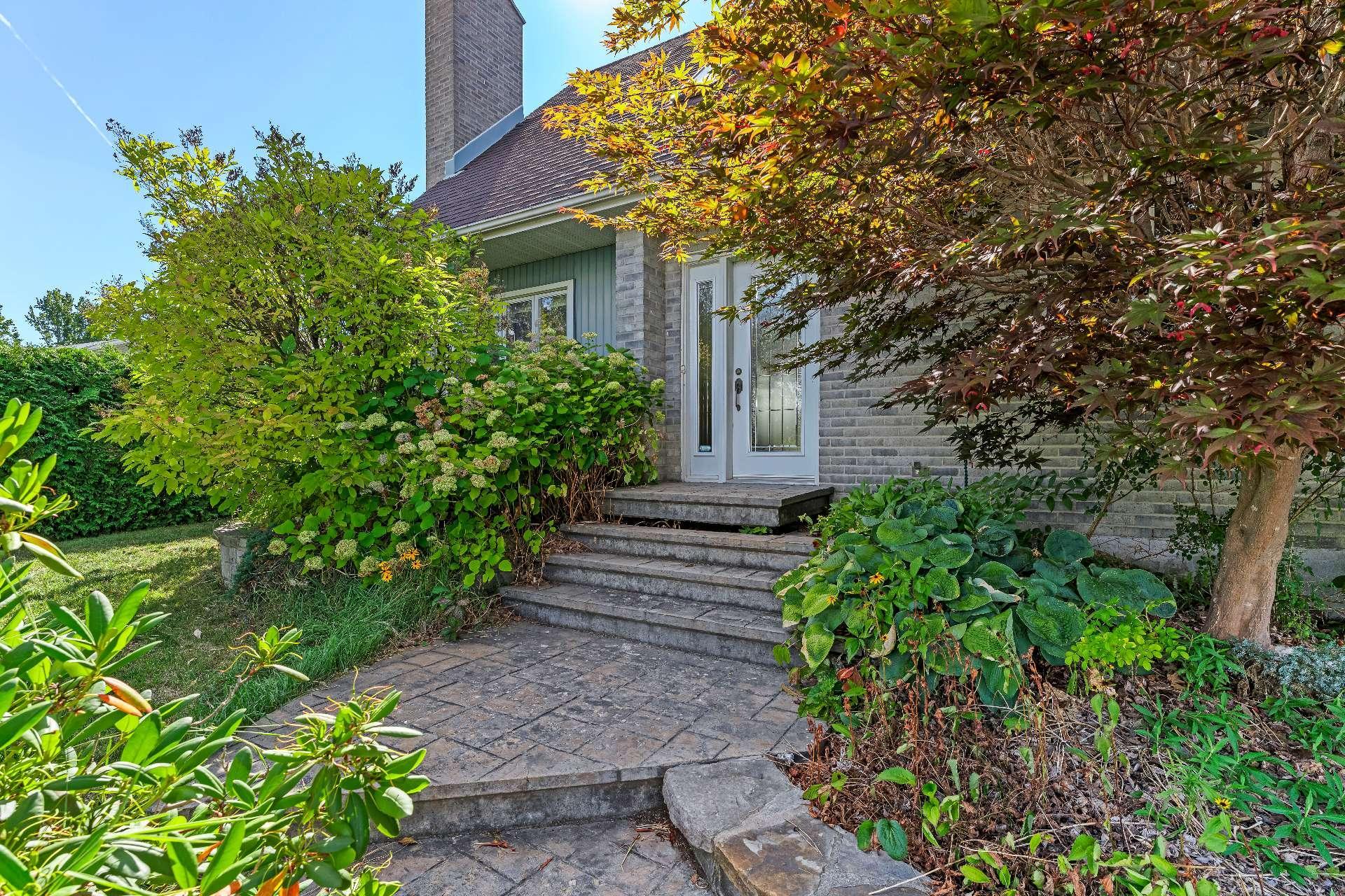 









1335


Rue Maurice-Duplessis

,
Sherbrooke (Les Nations),




QC
J1K2G8

