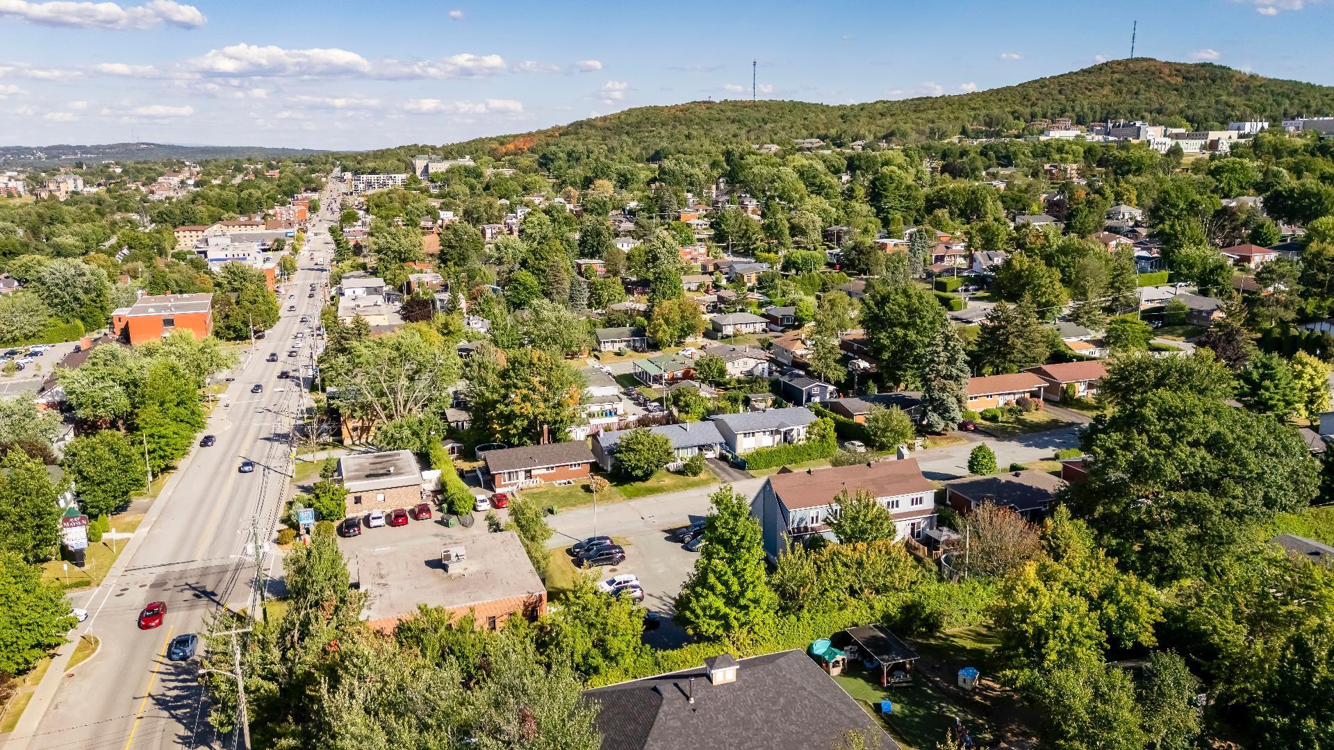 









1335


Rue Maurice-Duplessis

,
Sherbrooke (Les Nations),




QC
J1K2G8

