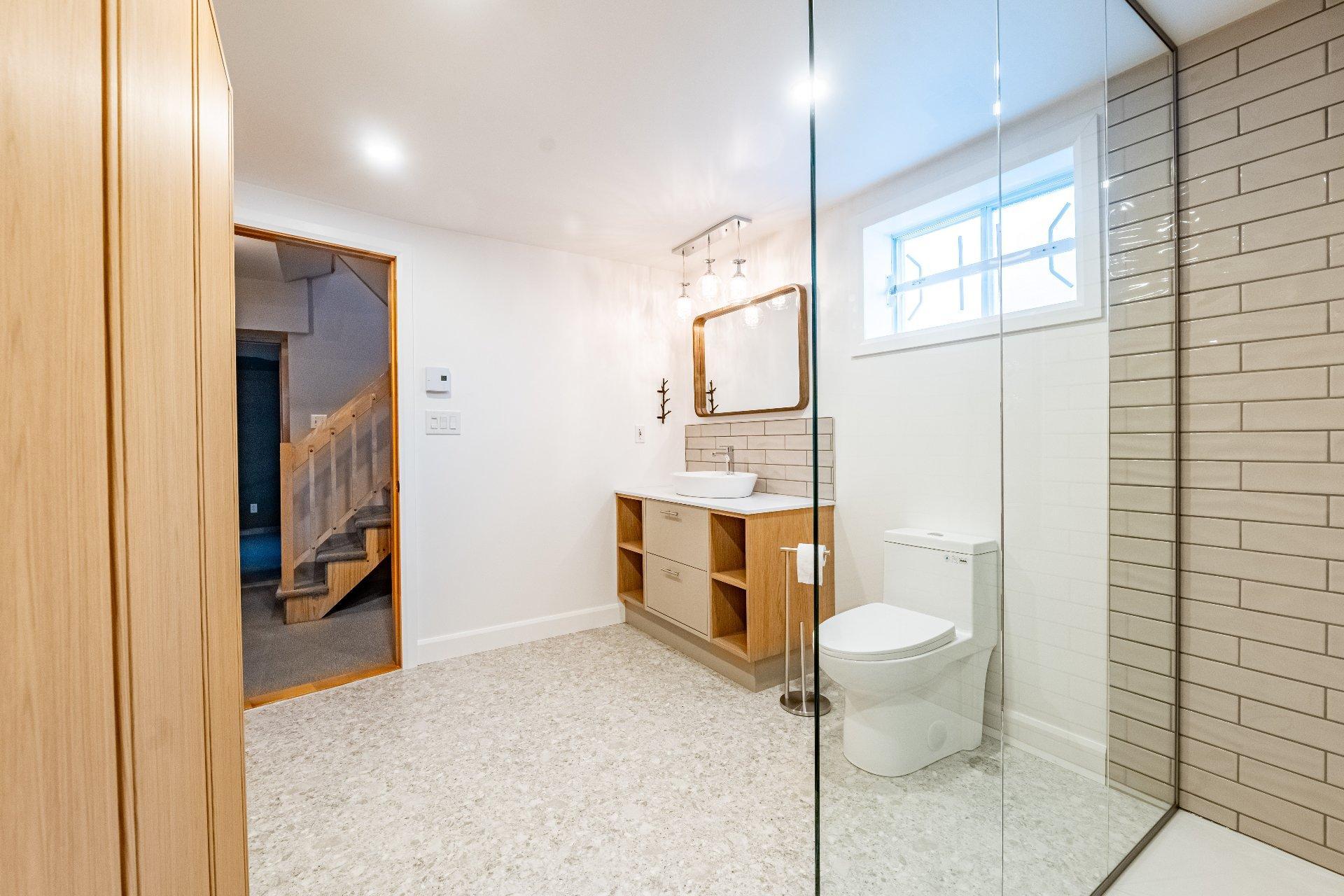 









575Z


Rue Poupart

,
La Prairie,




QC
J5R2V3

