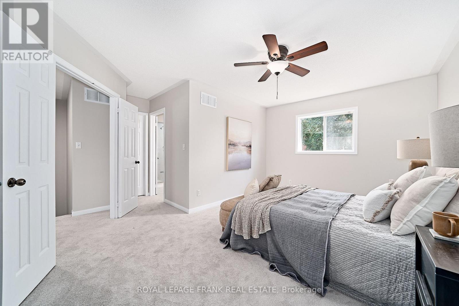 












113 BACH AVENUE

,
Whitby (Rolling Acres),




Ontario
L1R2P8

