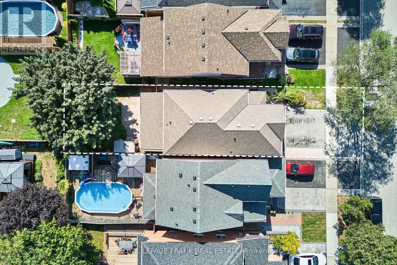 












113 BACH AVENUE

,
Whitby (Rolling Acres),




Ontario
L1R2P8

