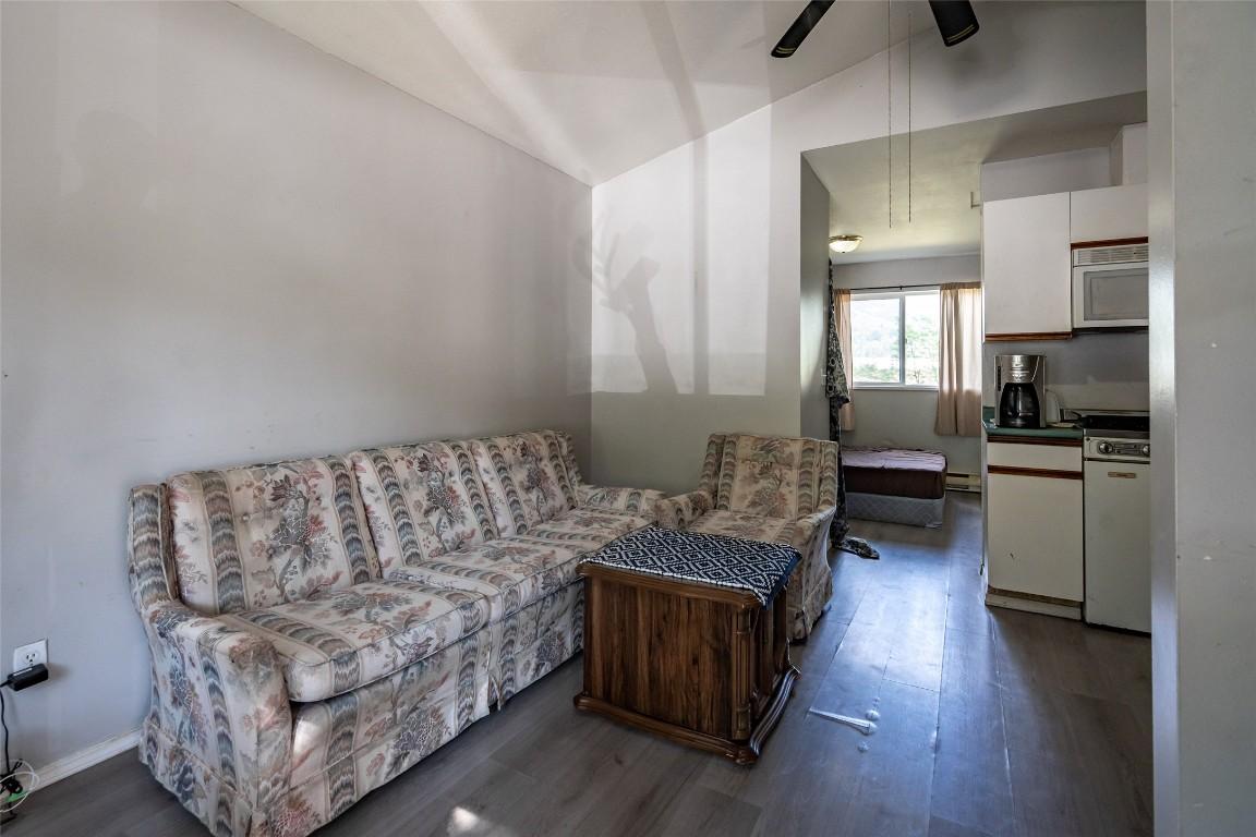 









1451


Columbia

Avenue,
Castlegar,




BC
V1N 1H8

