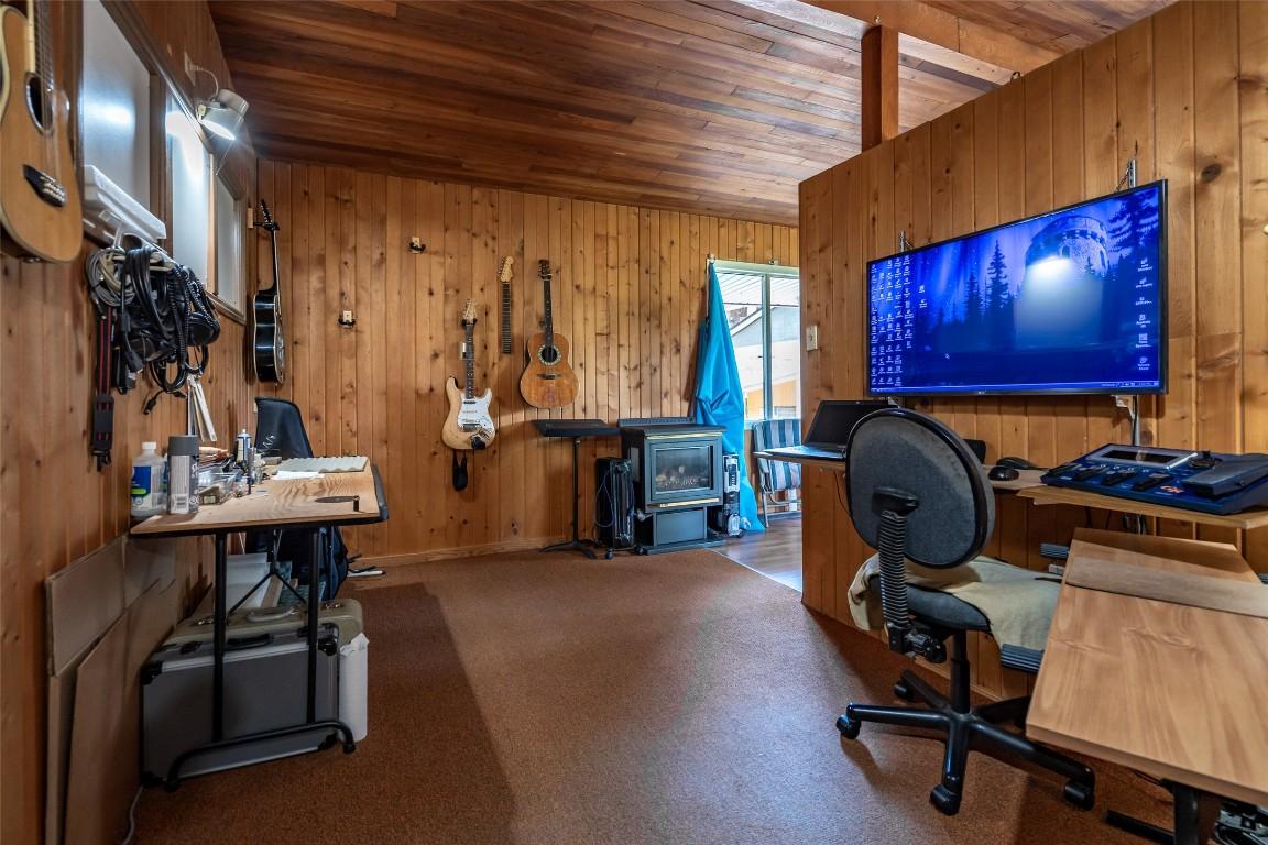 









1451


Columbia

Avenue,
Castlegar,




BC
V1N 1H8

