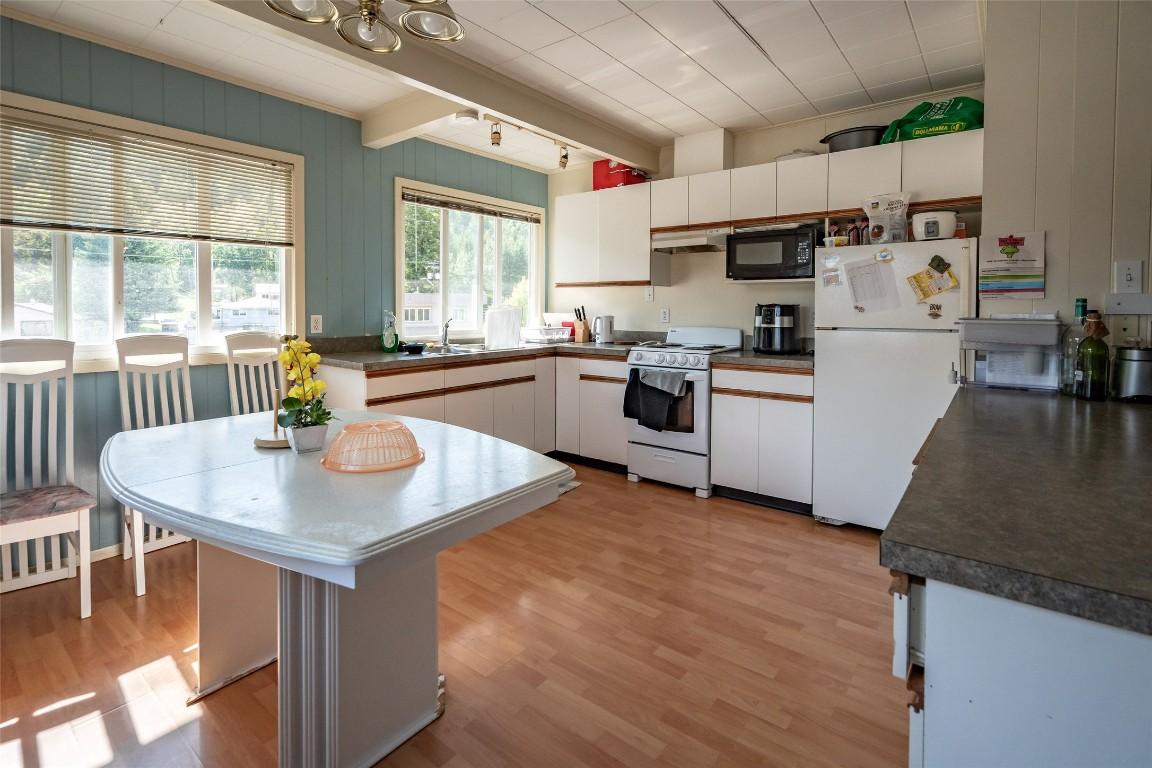 









1451


Columbia

Avenue,
Castlegar,




BC
V1N 1H8

