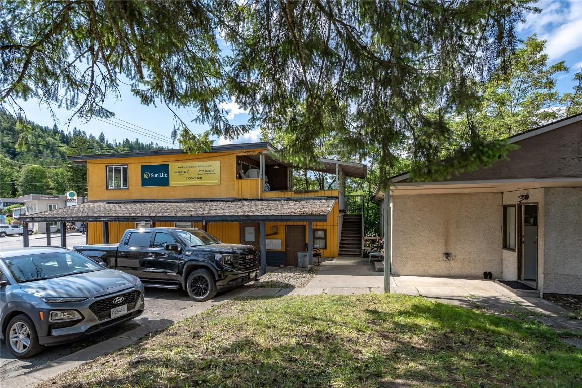 









1451


Columbia

Avenue,
Castlegar,




BC
V1N 1H8

