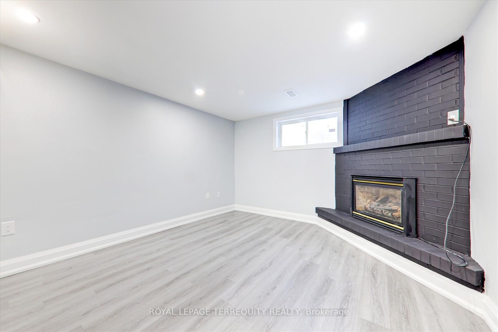 









171


Guelph

Street, Basement,
Oshawa,




ON
L1H 6J1

