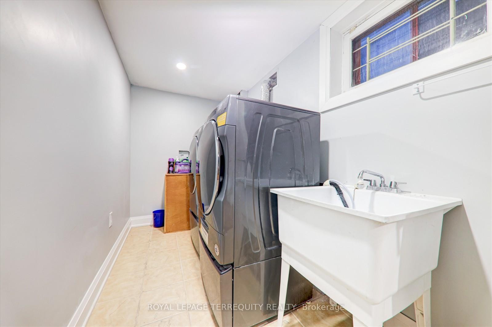









171


Guelph

Street, Basement,
Oshawa,




ON
L1H 6J1

