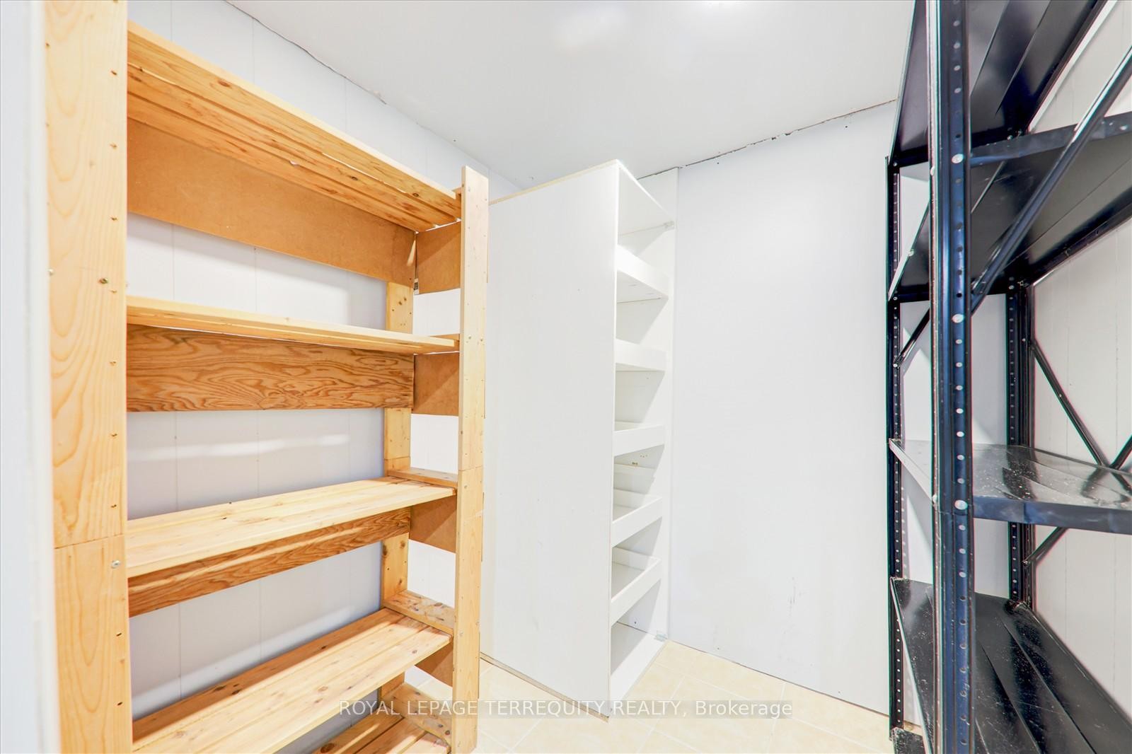 









171


Guelph

Street, Basement,
Oshawa,




ON
L1H 6J1

