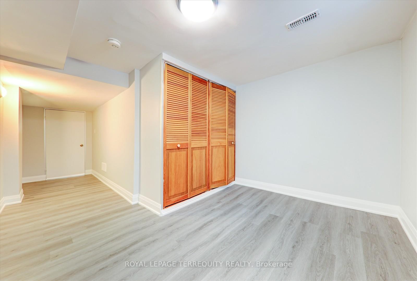









171


Guelph

Street, Basement,
Oshawa,




ON
L1H 6J1

