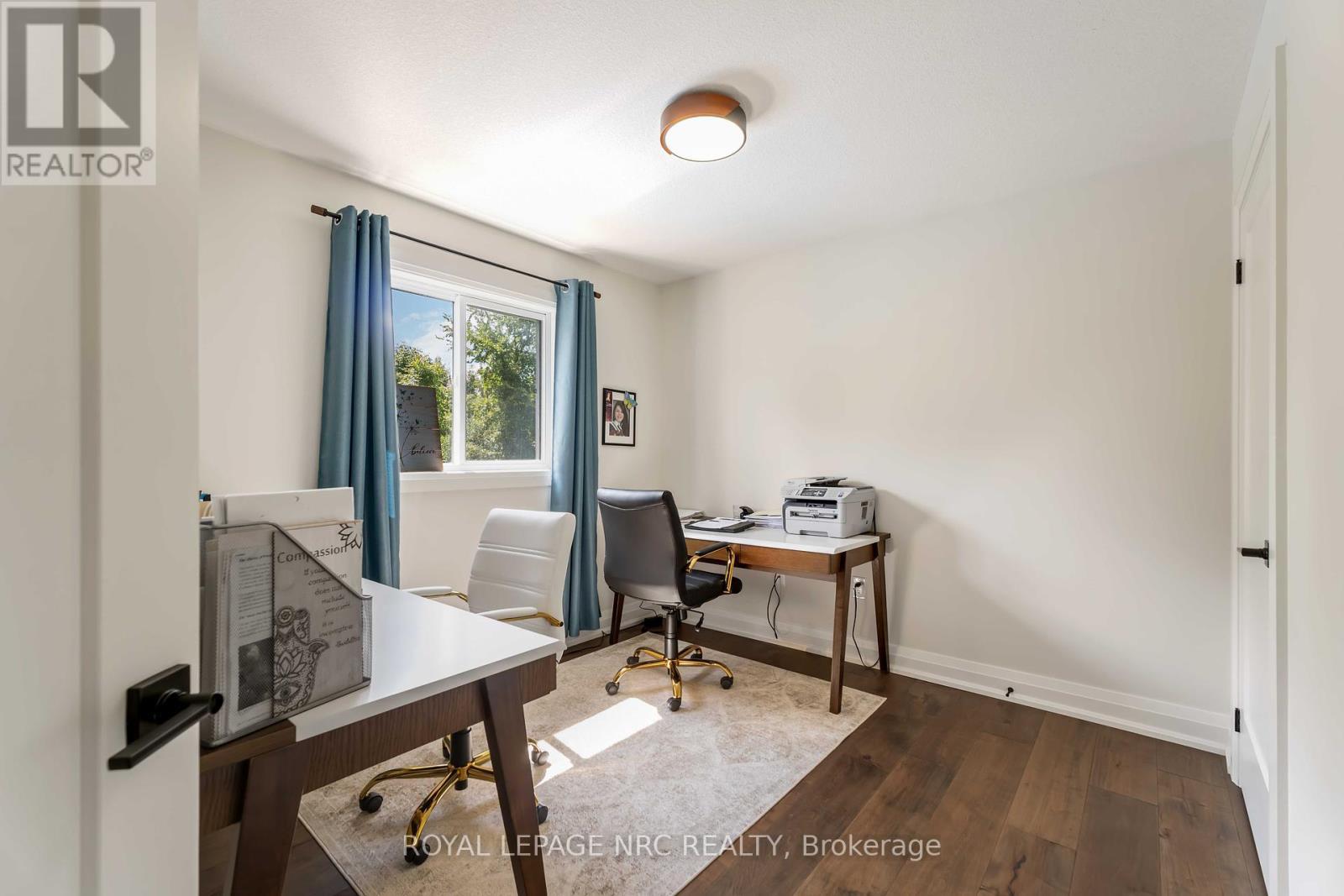 












3680 WEINBRENNER ROAD

,
Niagara Falls (Chippawa),




Ontario
L2G7Y4

