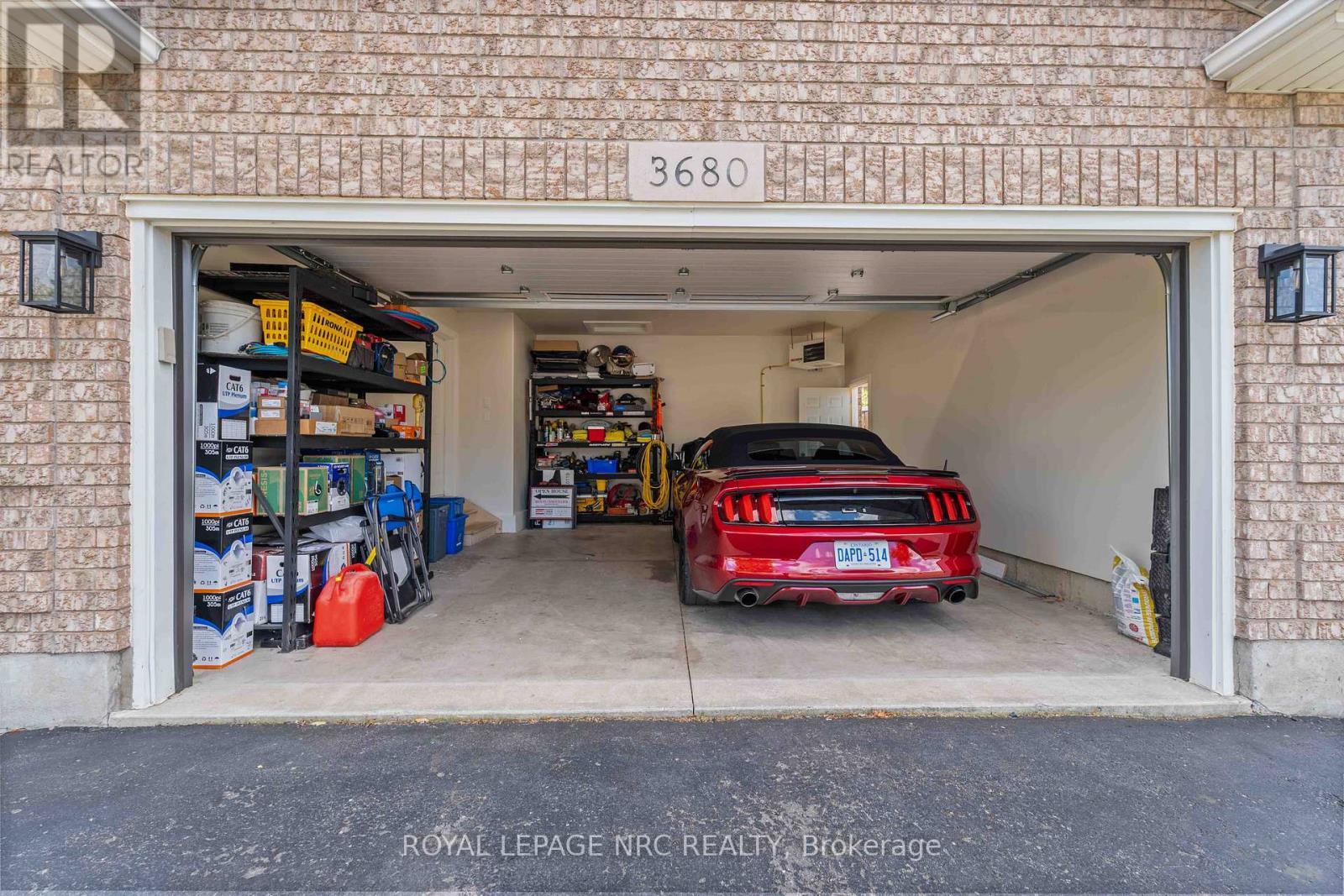 












3680 WEINBRENNER ROAD

,
Niagara Falls (Chippawa),




Ontario
L2G7Y4

