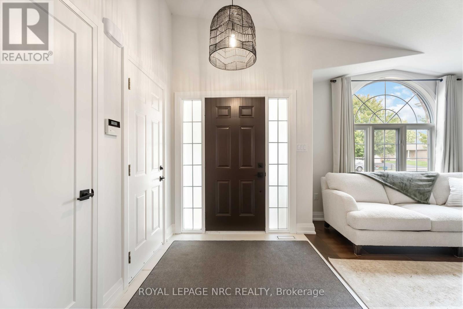 












3680 WEINBRENNER ROAD

,
Niagara Falls (Chippawa),




Ontario
L2G7Y4

