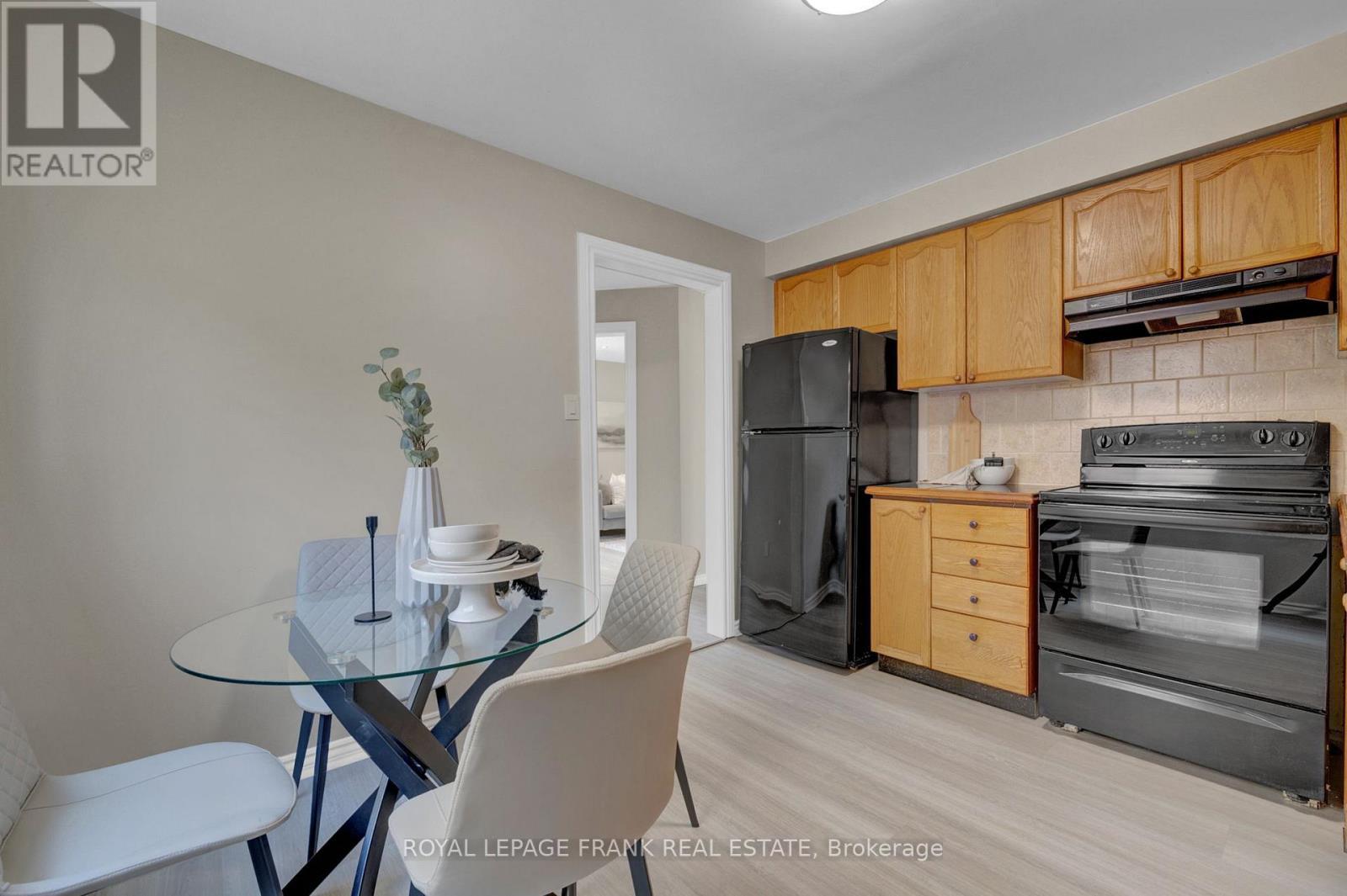 












16 REED DRIVE

,
Ajax (Central),




Ontario
L1S5S3

