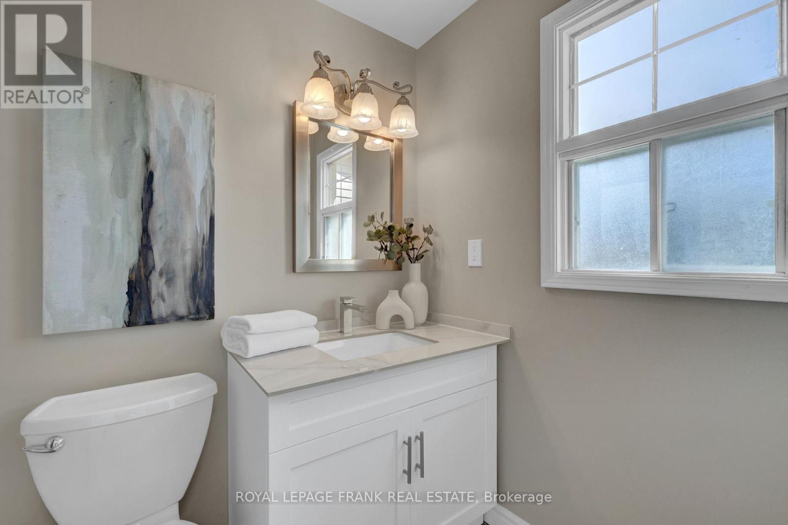 












16 REED DRIVE

,
Ajax (Central),




Ontario
L1S5S3

