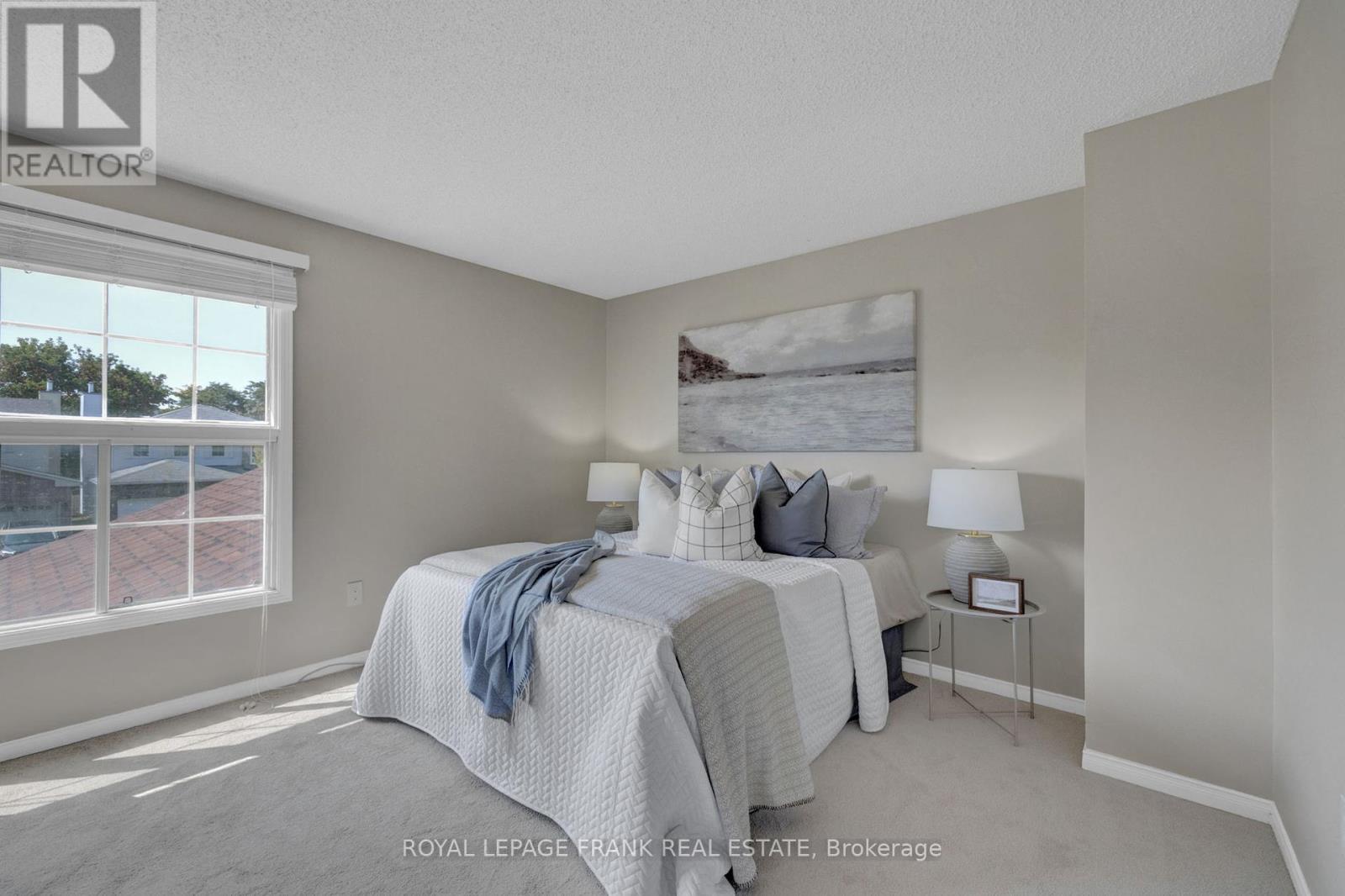 












16 REED DRIVE

,
Ajax (Central),




Ontario
L1S5S3

