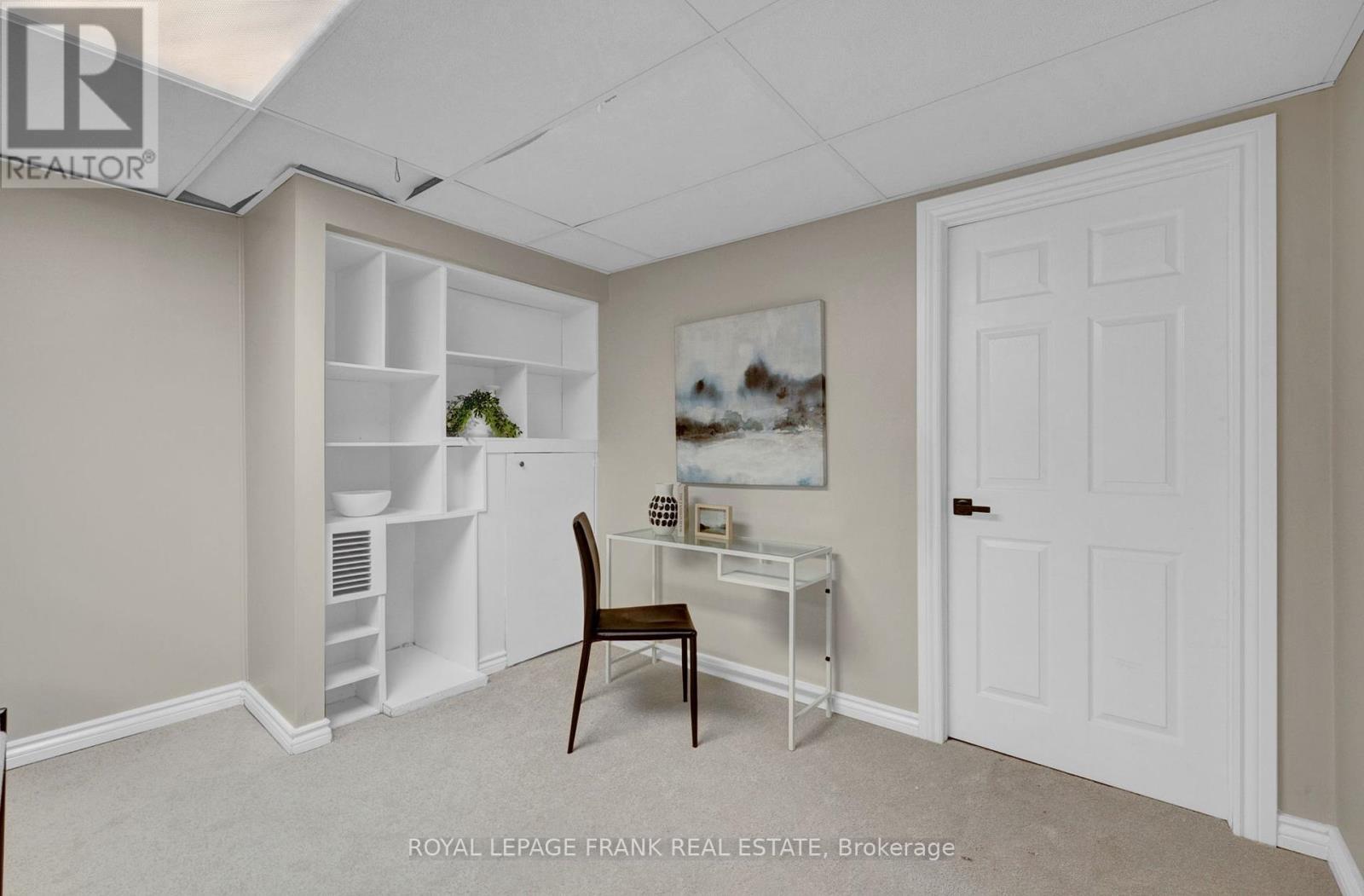 












16 REED DRIVE

,
Ajax (Central),




Ontario
L1S5S3

