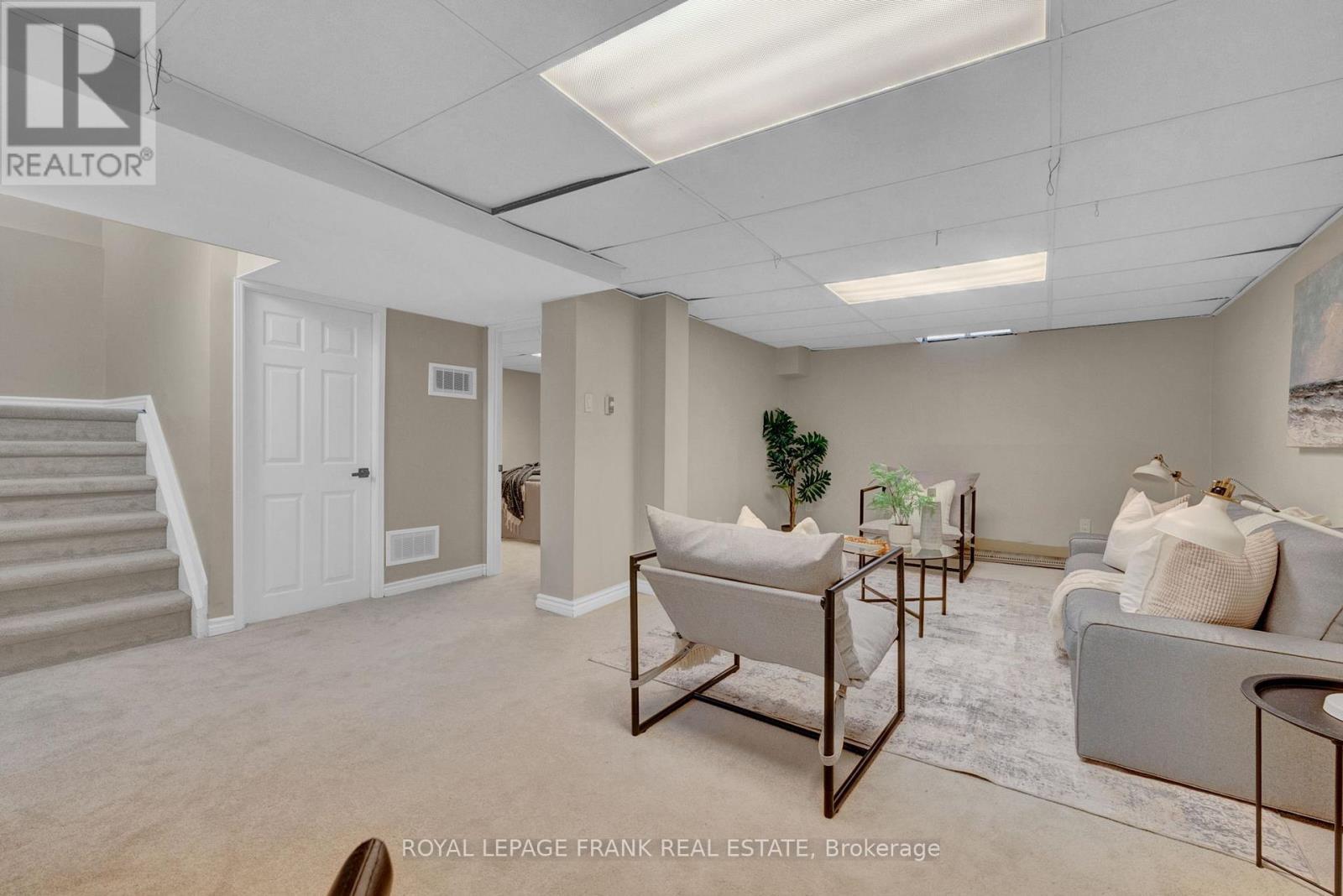 












16 REED DRIVE

,
Ajax (Central),




Ontario
L1S5S3

