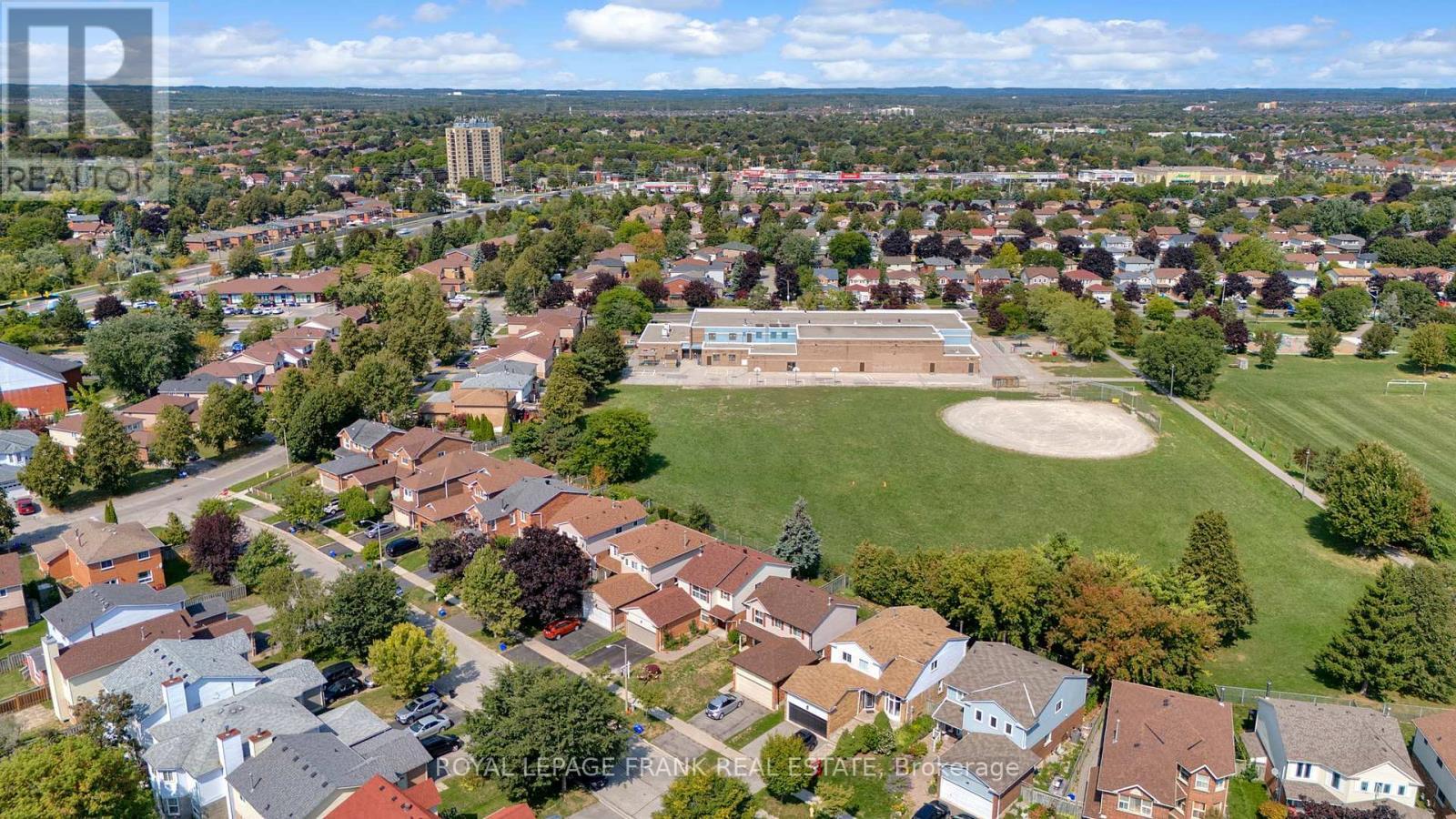 












16 REED DRIVE

,
Ajax (Central),




Ontario
L1S5S3

