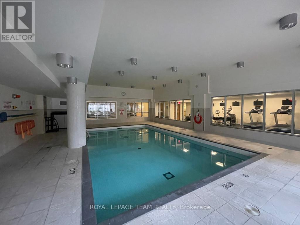 












2009 - 242 RIDEAU STREET

,
Ottawa,




Ontario
K1N0B7

