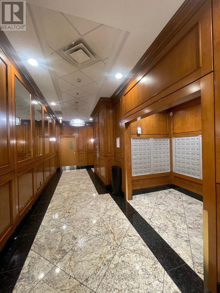 












2009 - 242 RIDEAU STREET

,
Ottawa,




Ontario
K1N0B7

